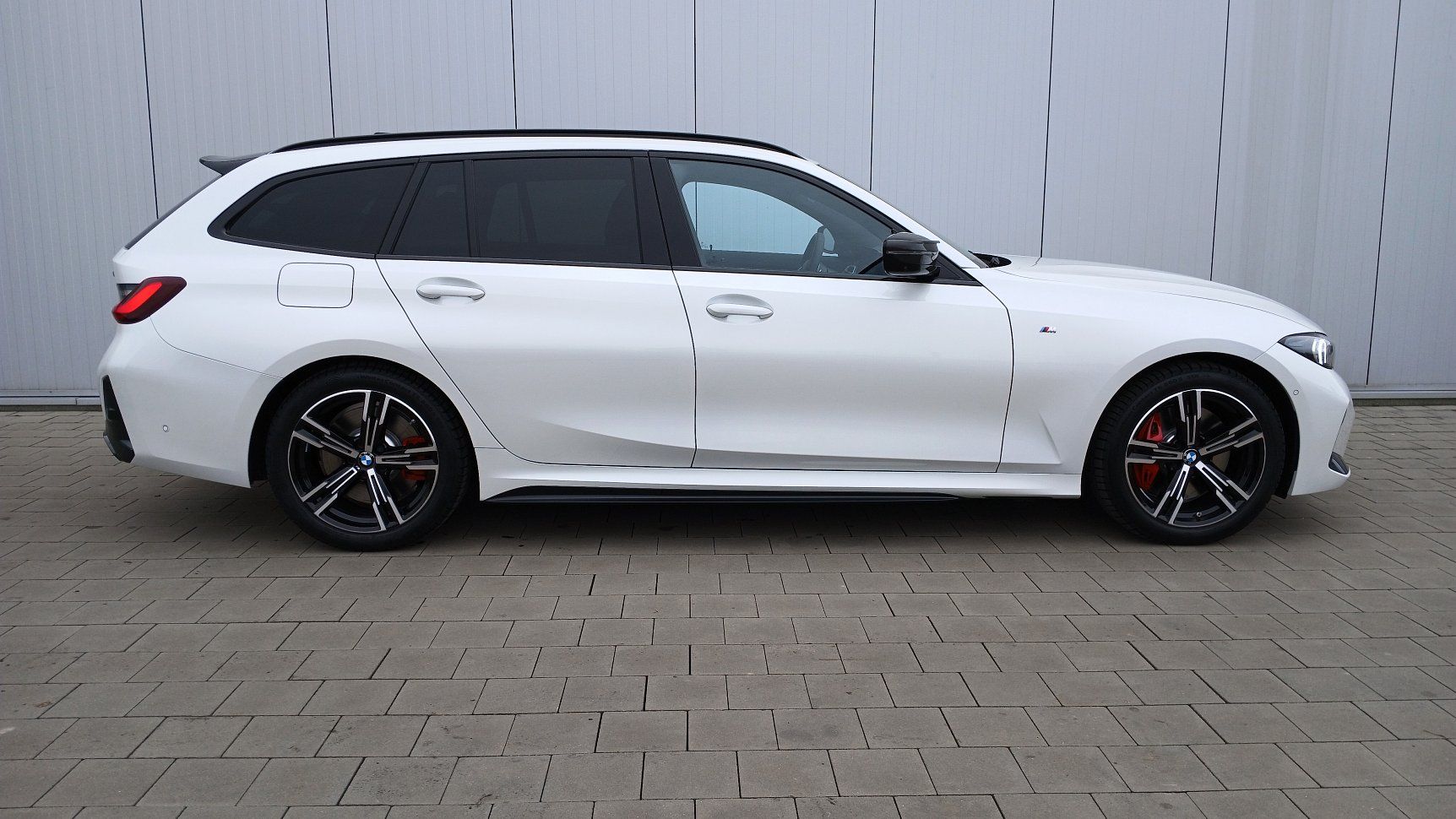 BMW Řada 3 - fotka 3