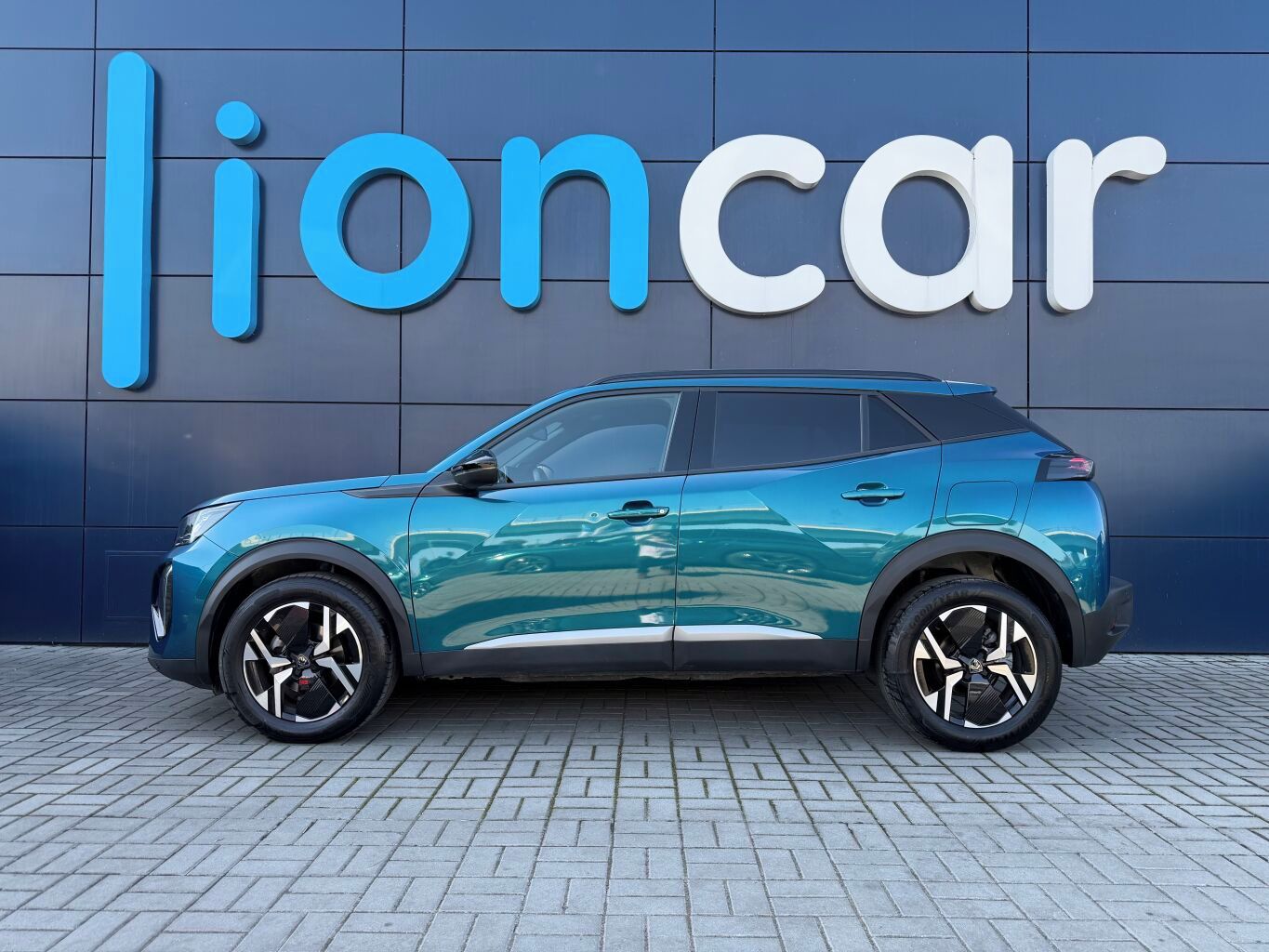 Peugeot 2008, ALLURE, 100 koní, Záruka - fotka 3