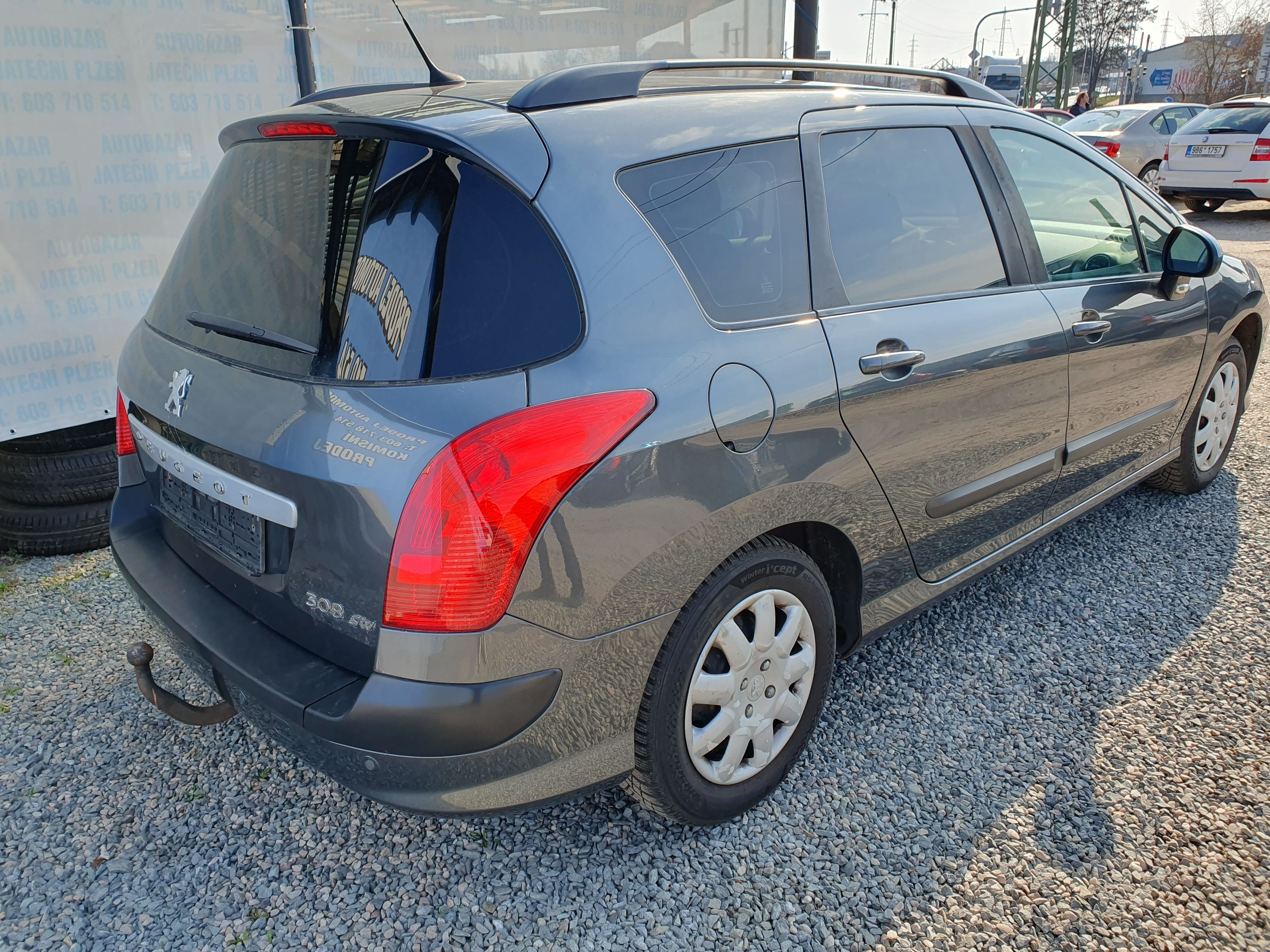 Peugeot 308, 1.6 í 88 KW - fotka 3