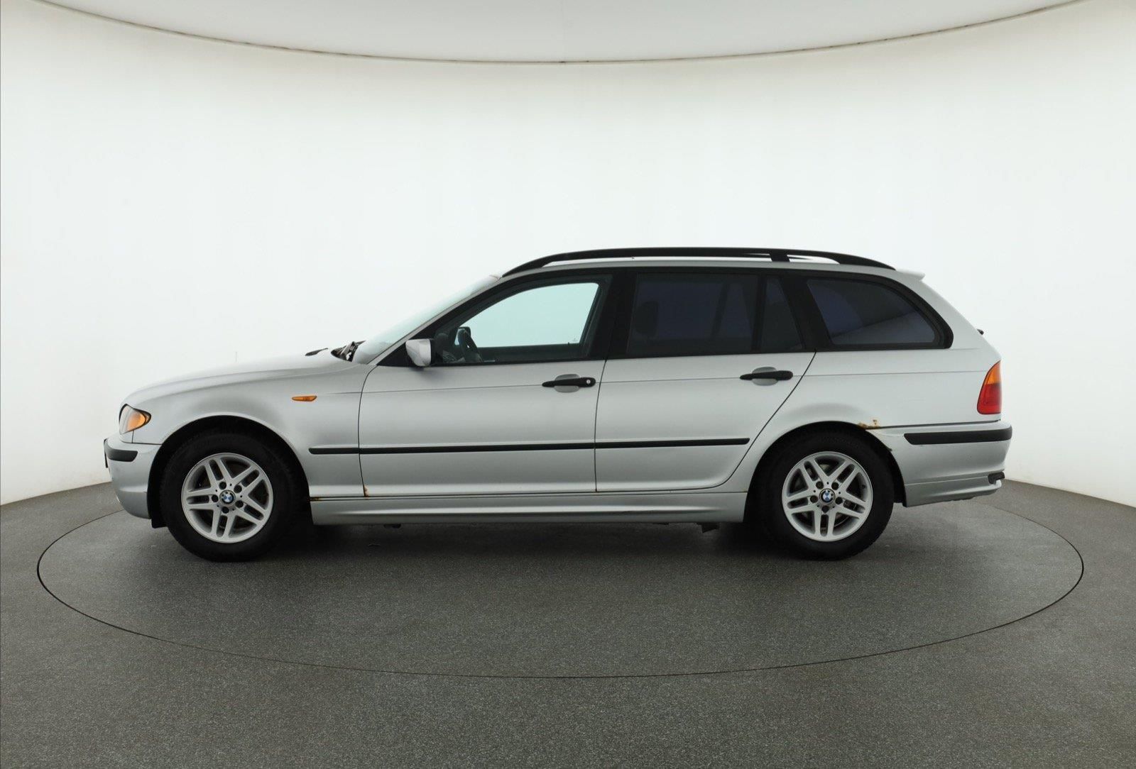 BMW Řada 3, 318 d, po STK, Tažné, Klima - fotka 3