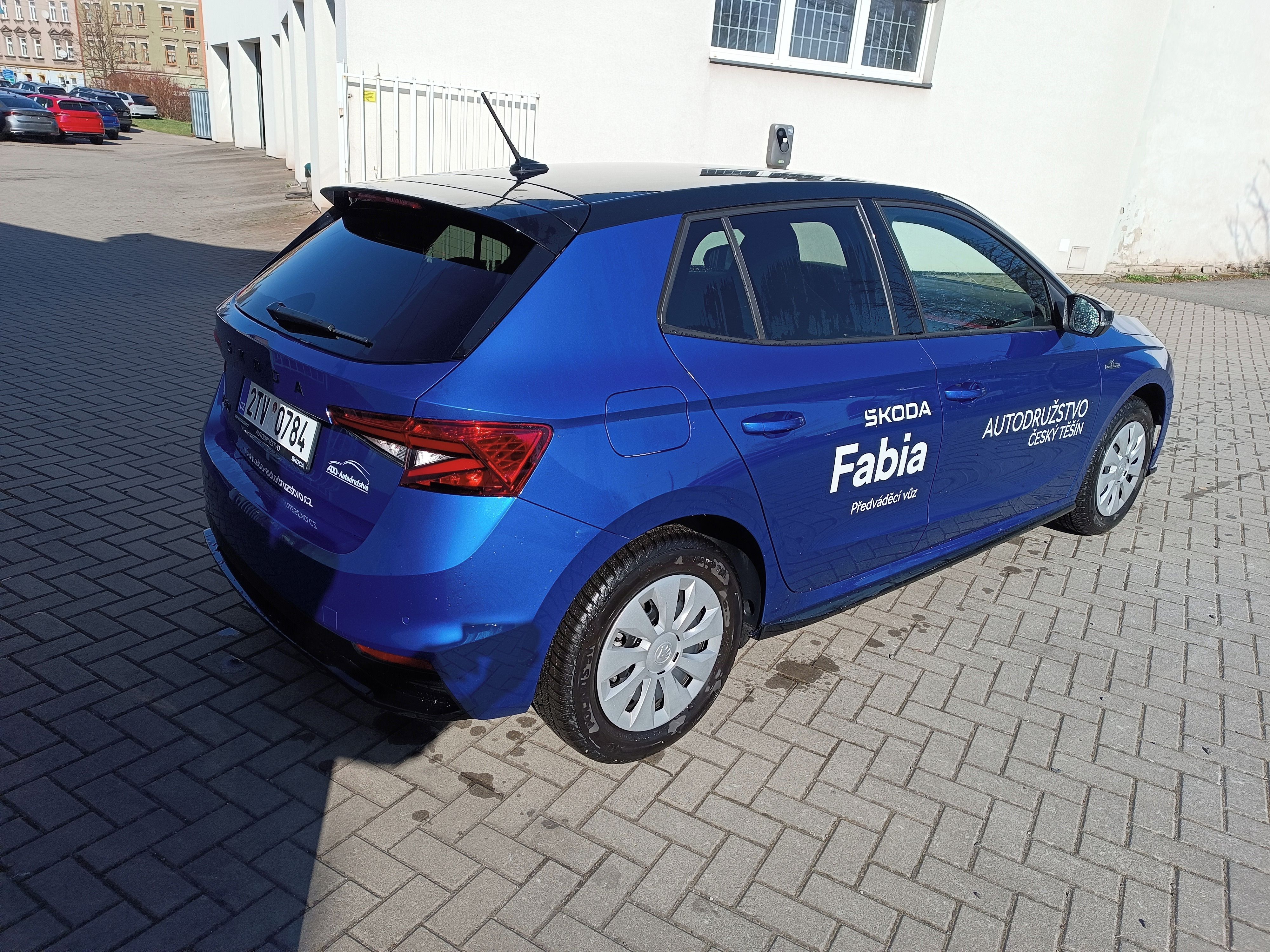 Škoda Fabia, MonteCarlo 1,0TSI 85kW 6man - fotka 4