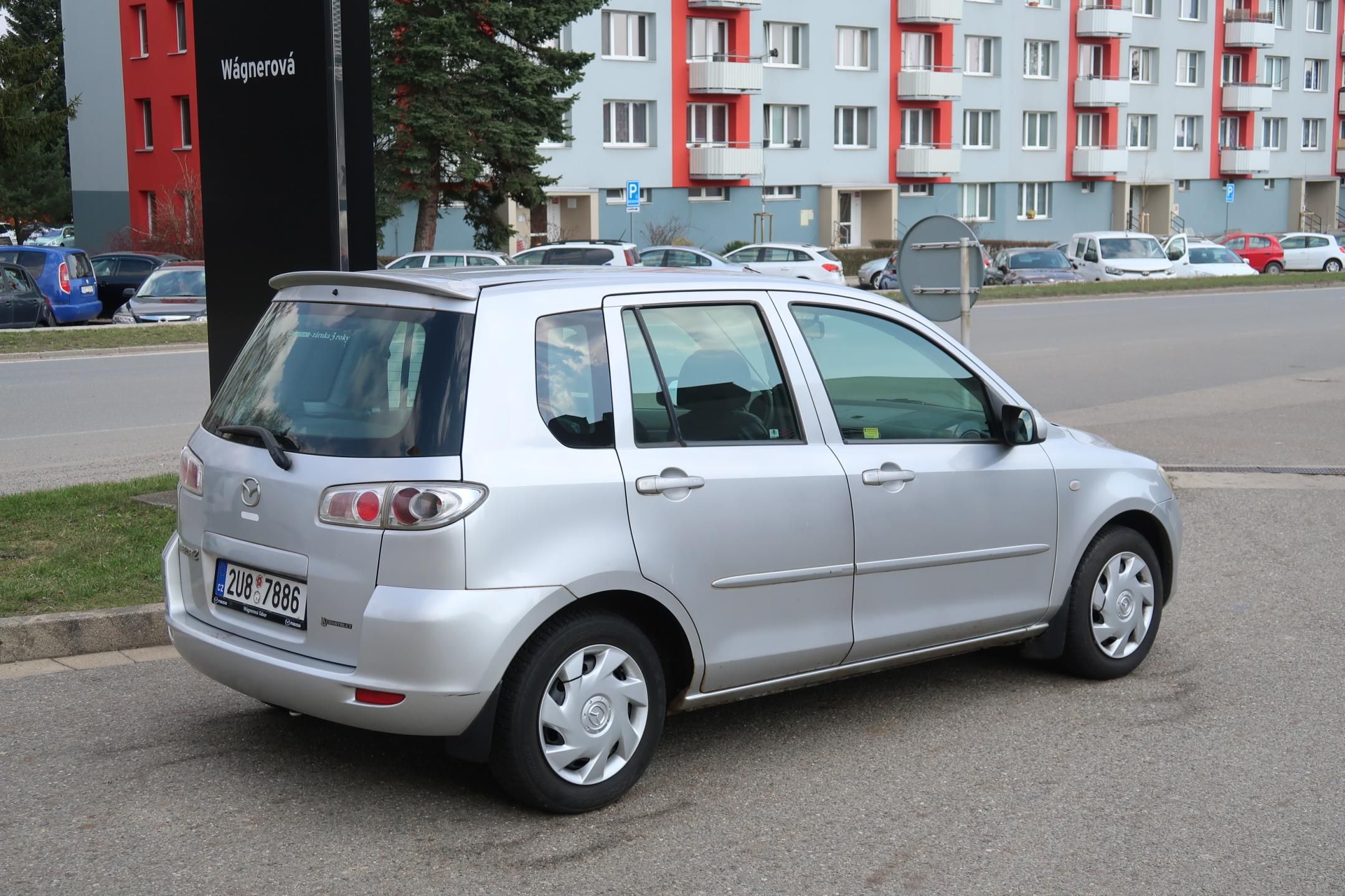 Mazda 2, 1,25i Comfort, 55 kW, ČR - fotka 5