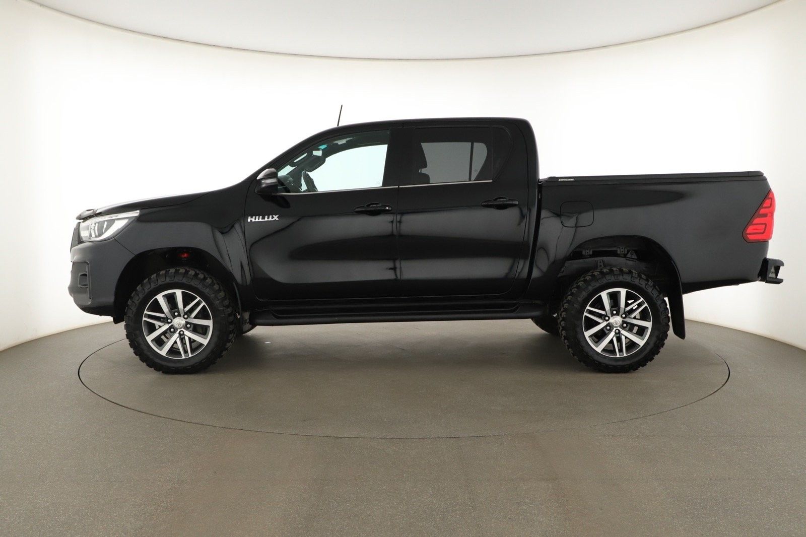 Toyota Hilux, 2.4 D-4D, NOVÁ CENA, 4X4 - fotka 3