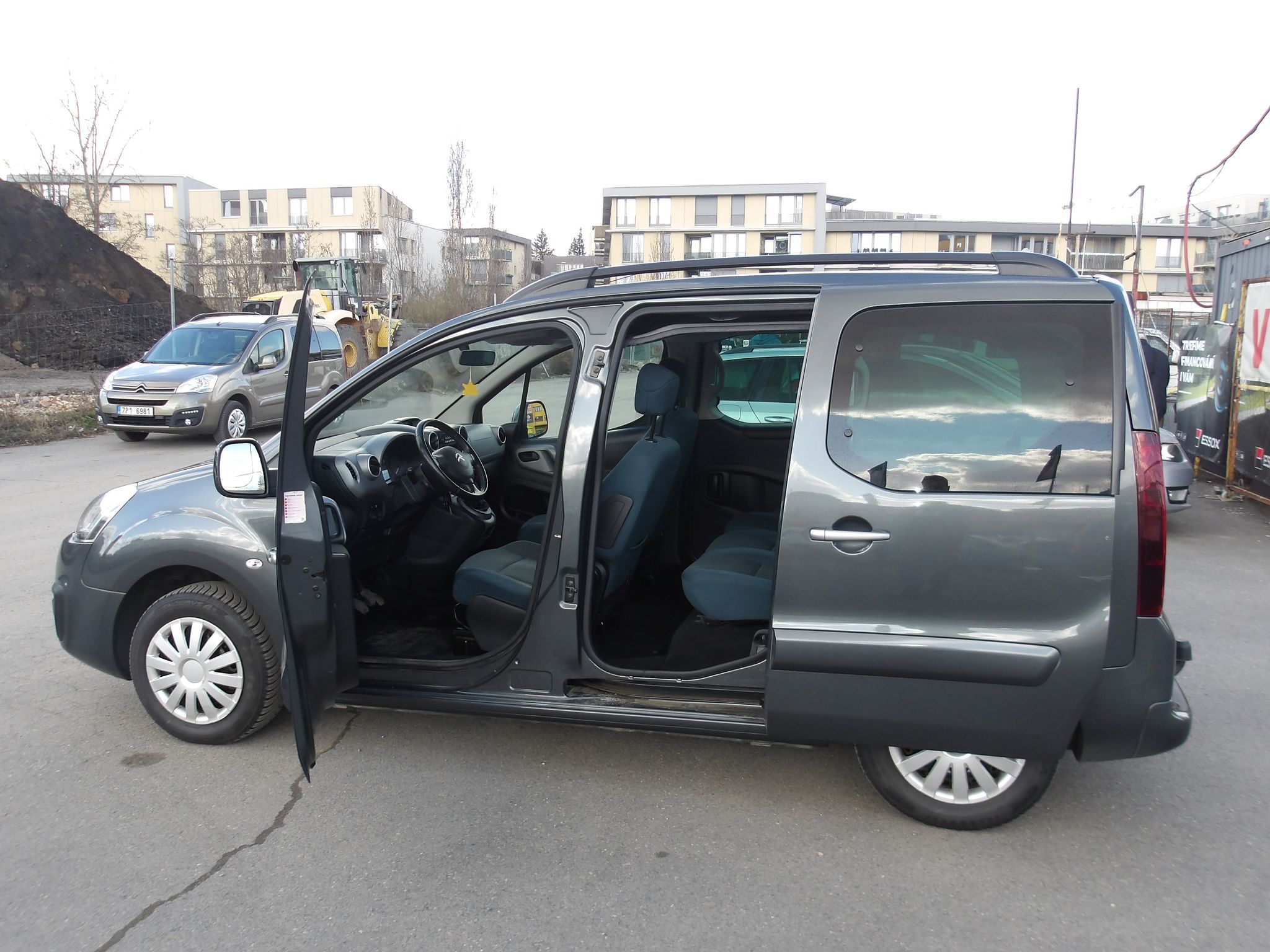 Citroën Berlingo, 1,6HDi MULTISPACE 1.MAJITEL !! - fotka 6