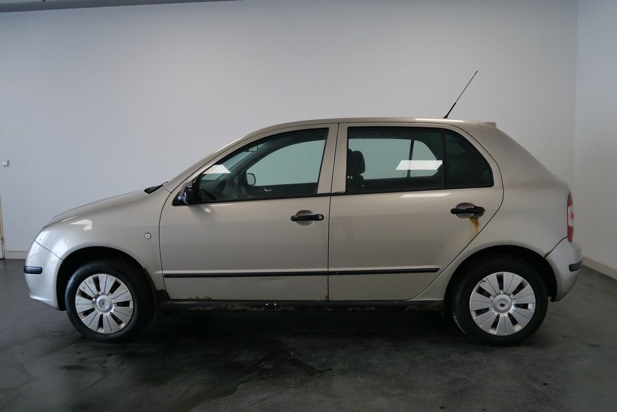 Škoda Fabia, 1.2 HTP 40 kW Ambiente - fotka 3
