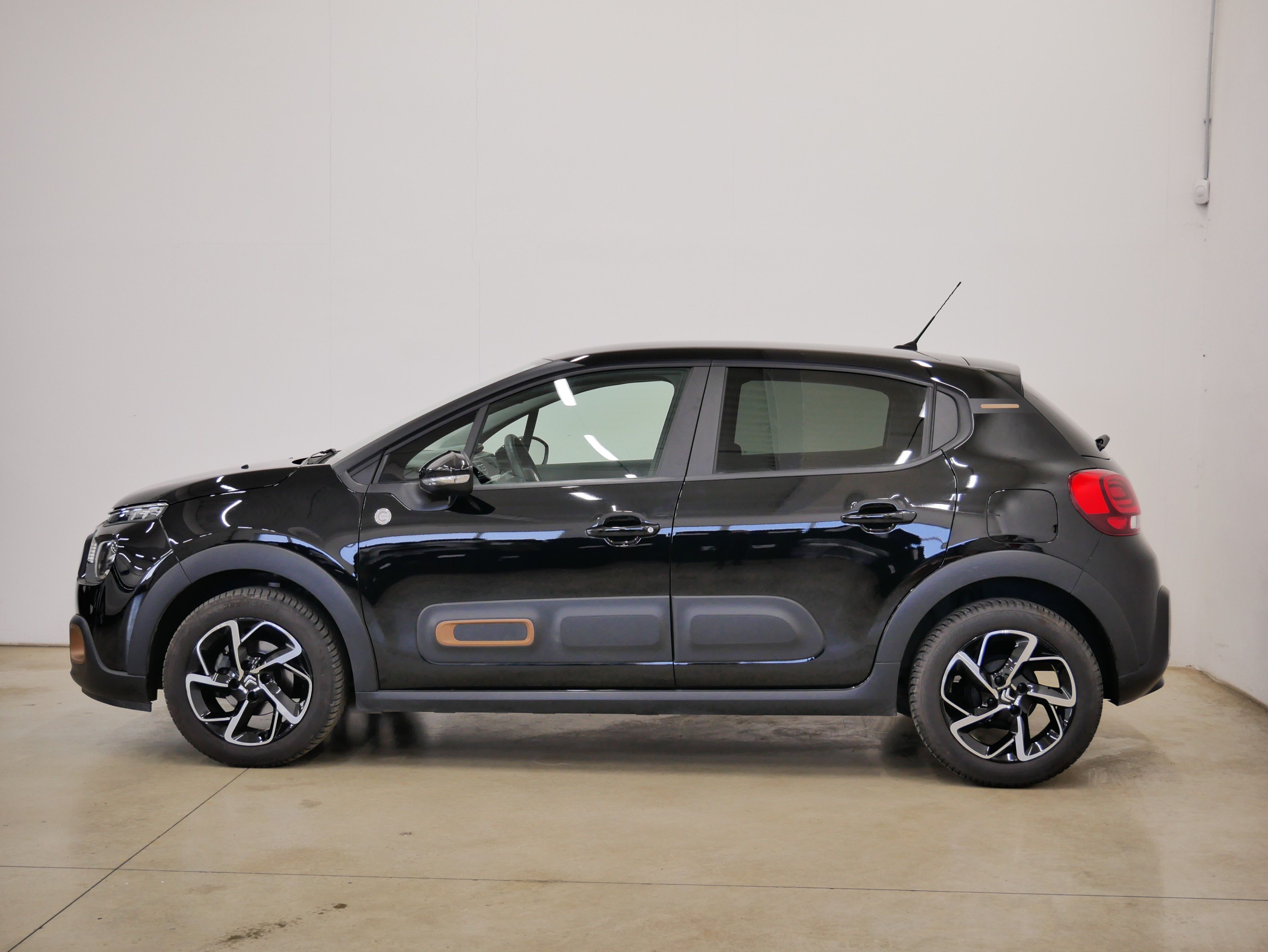 Citroën C3, 1.2 PureTech 61 kW - fotka 3