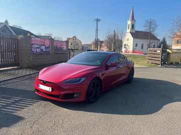 100 D