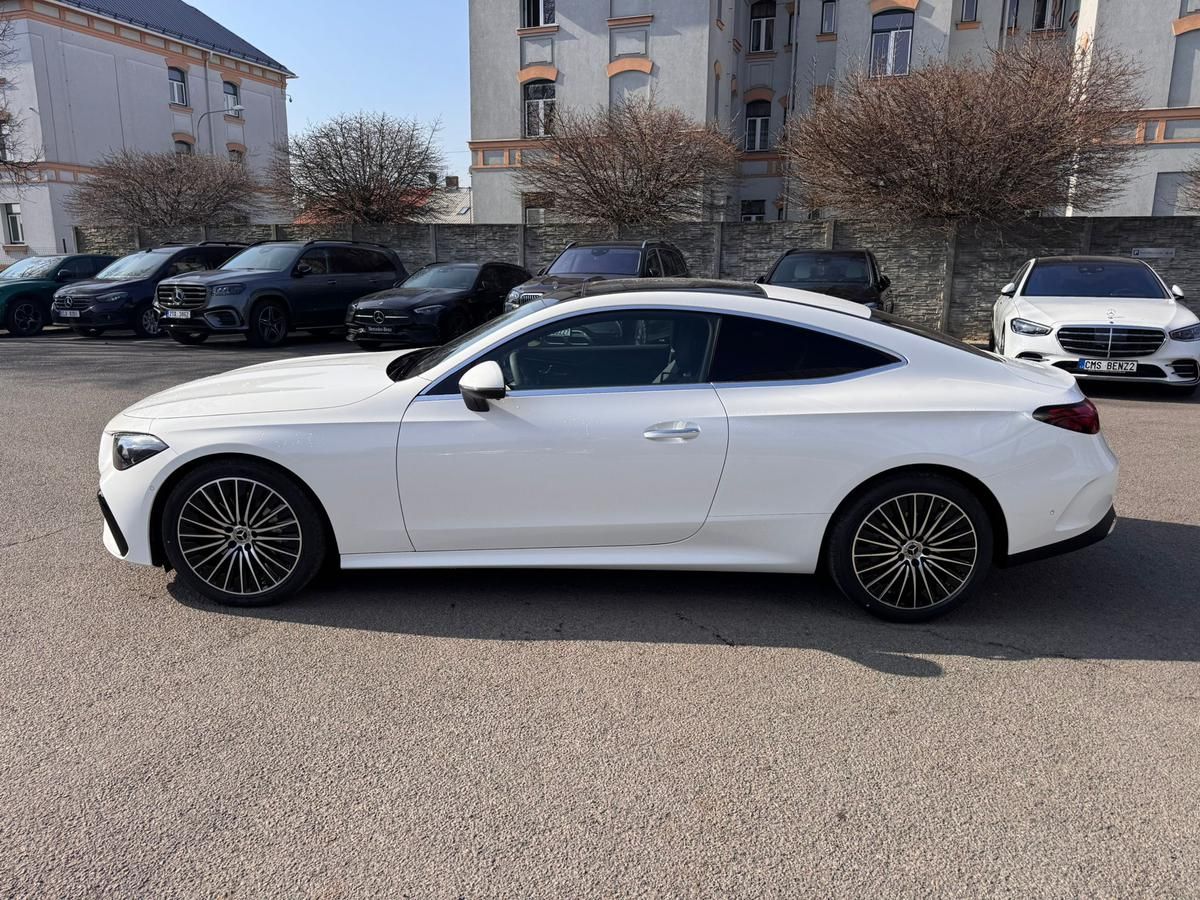 Mercedes-Benz CLE, 300 4MATIC kupé - fotka 4