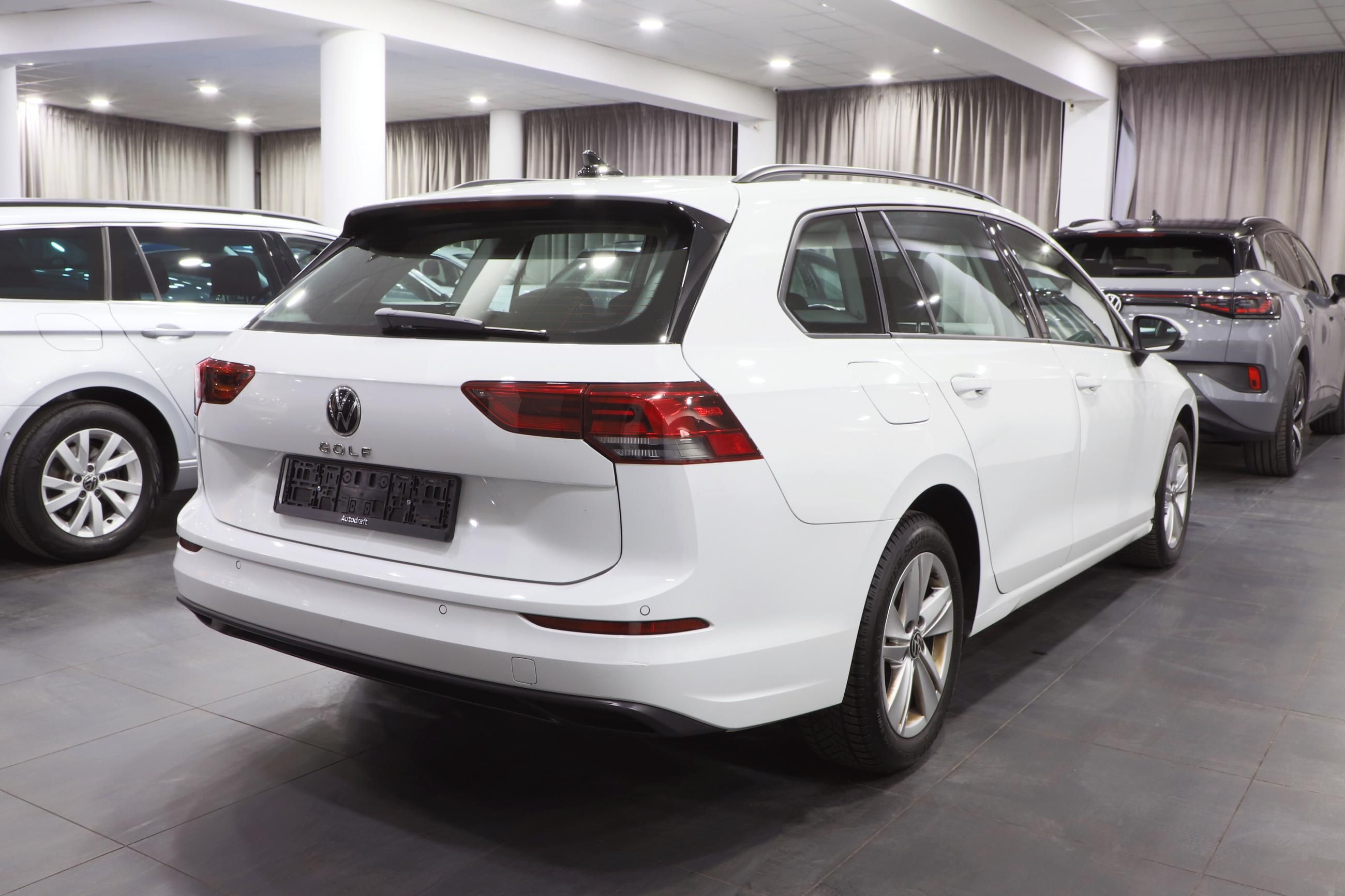 Volkswagen Golf Variant, 2.0 TDI 110kW DSG / ALU 16'' - fotka 3