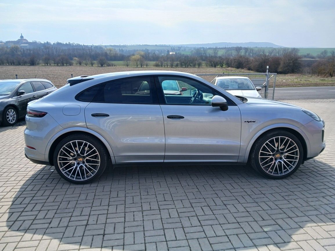 Porsche Cayenne, E-HYBRID - fotka 6