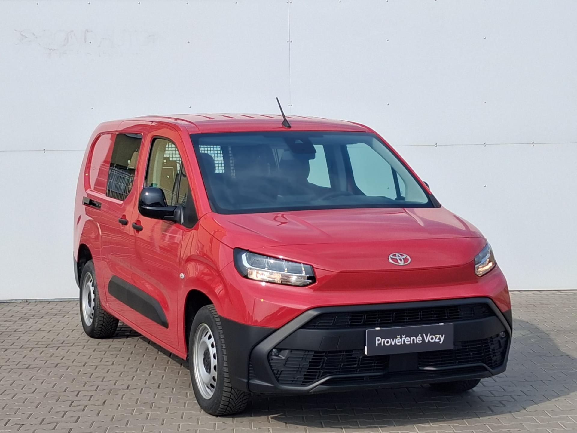 Toyota Proace City, 1.5 D-4D Extra CrewCab Active - fotka 6