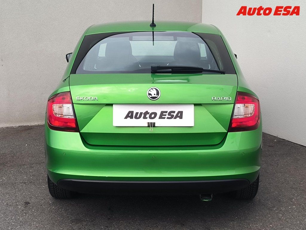 Škoda Rapid, 1.0 TSI,AC,výhřev sed. - fotka 5