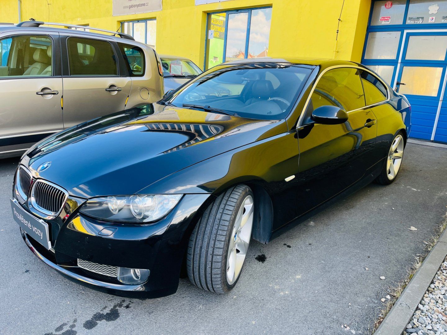 BMW Řada 3, 3.0 i BENZÍN 225 kW - fotka 4