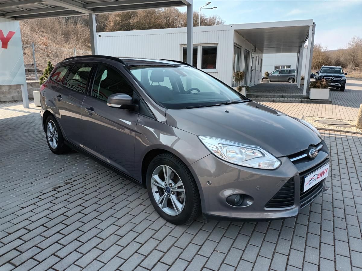 Ford Focus, 1,0 EcoBoost-92kW,KLIMA,PARKIN - fotka 3