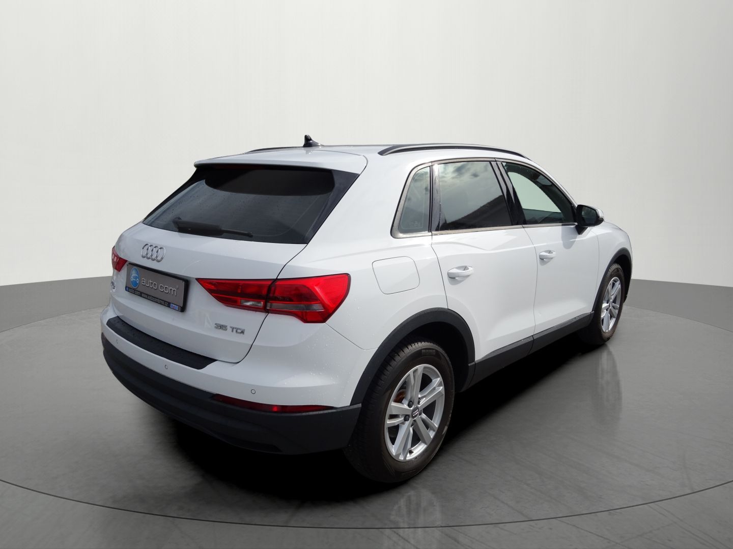 Audi Q3, 35TDI A/T Virtual Navi Tažné - fotka 4