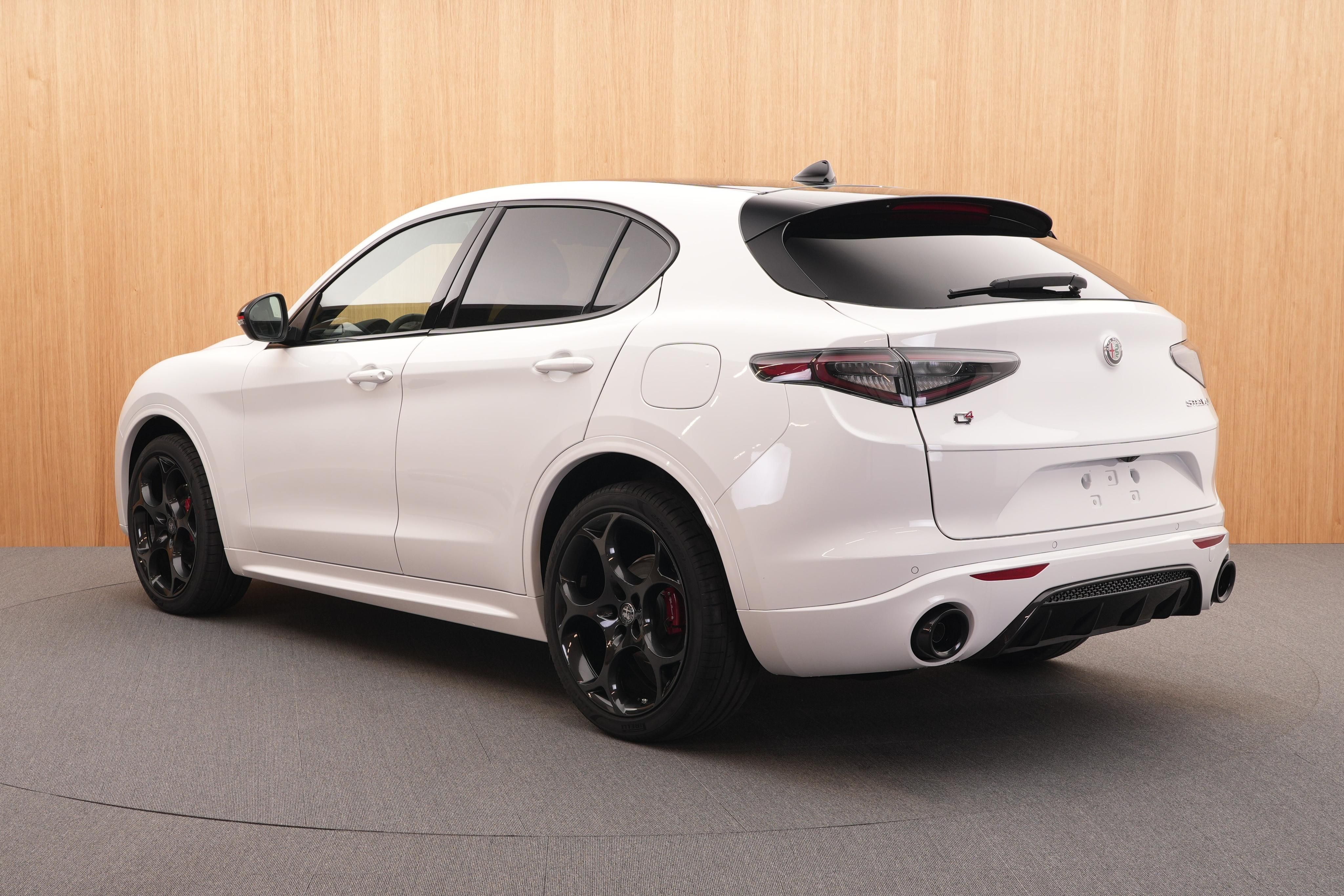 Alfa Romeo Stelvio, Veloce 2.2 JTDm Q4 AT8 - fotka 3