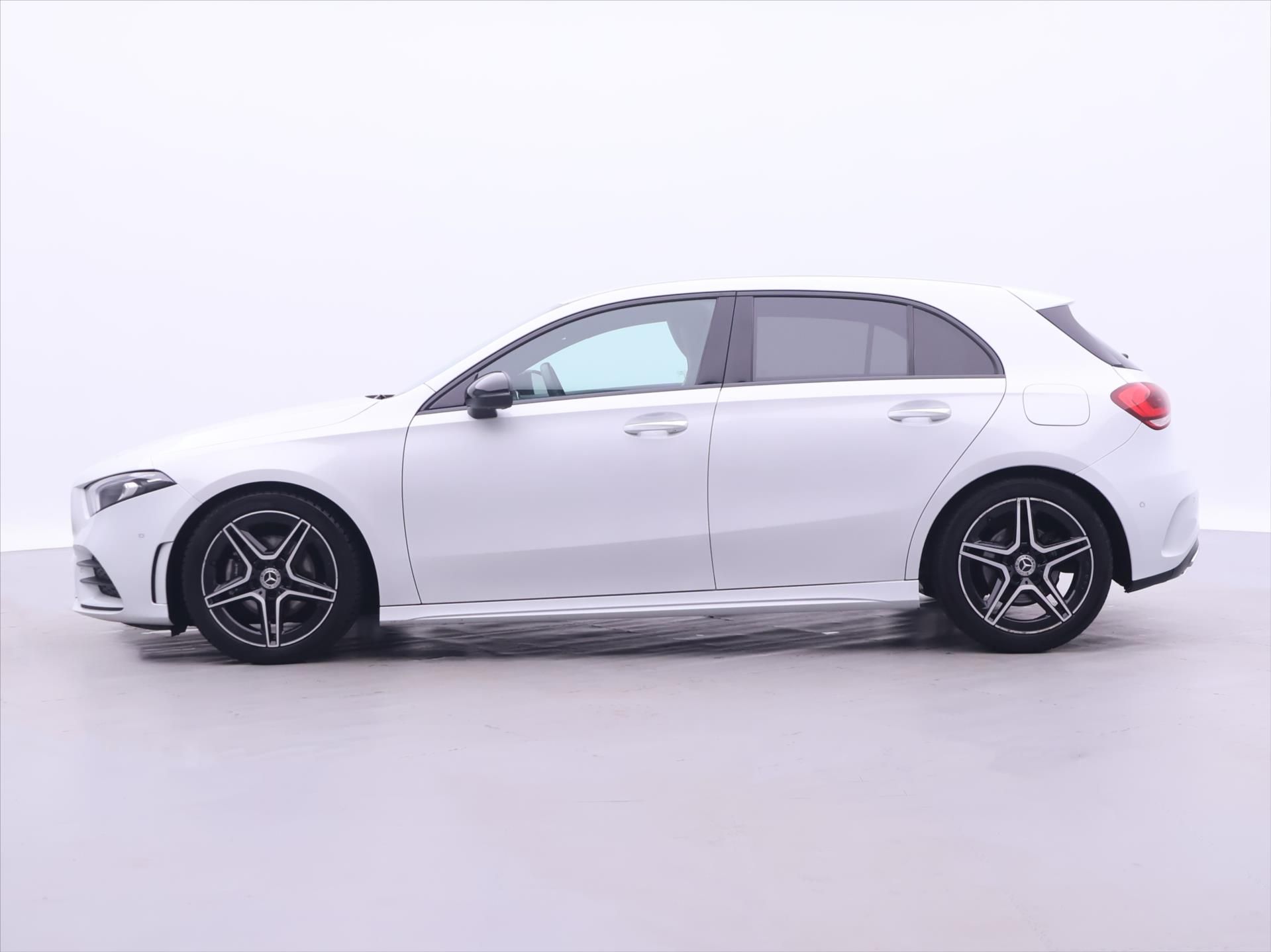 Mercedes-Benz Třídy A, 1,3 200 120kW Aut. CZ kůže DPH - fotka 4