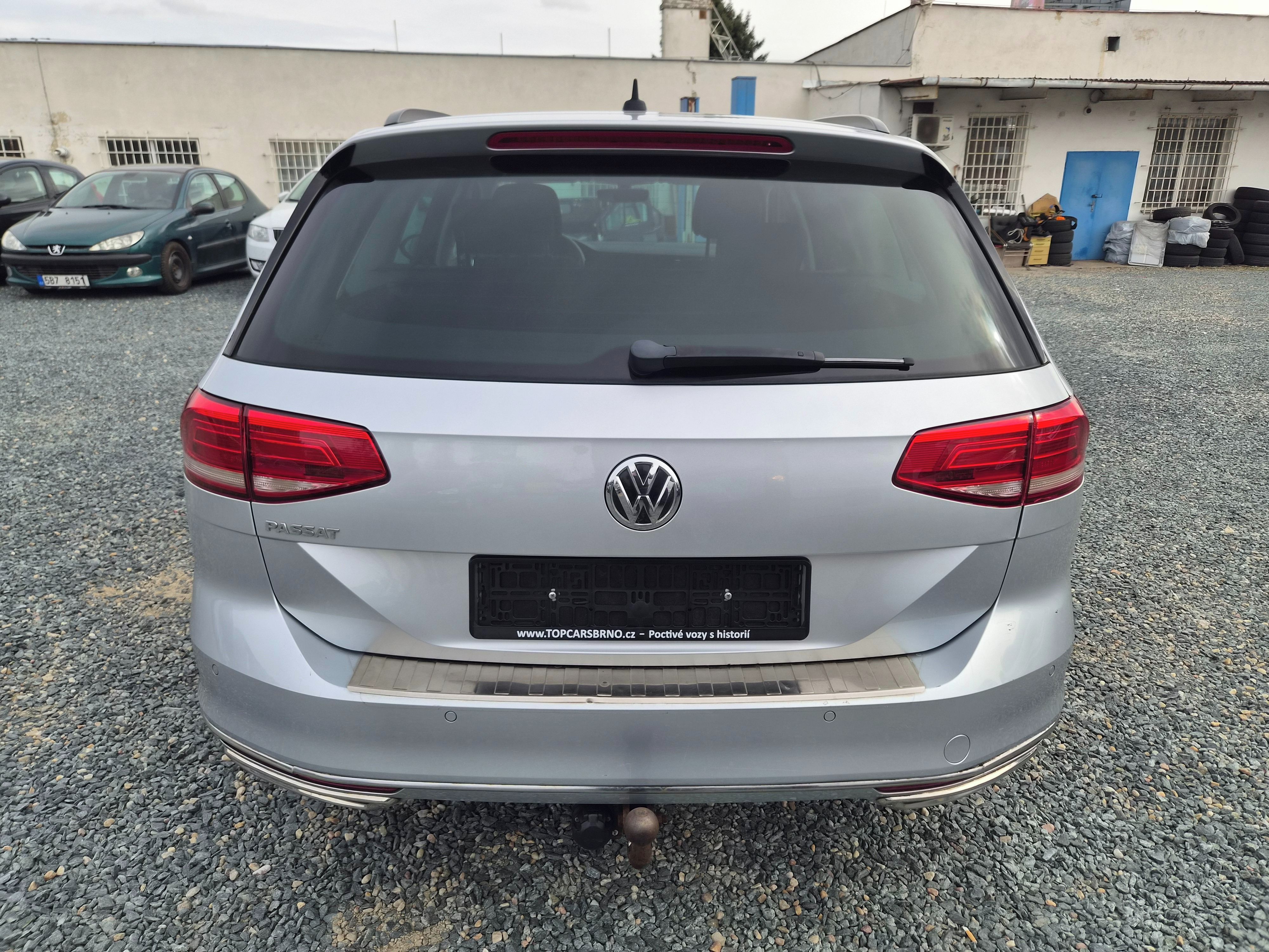 Volkswagen Passat, 2.0 TDI 110KW 2015 - fotka 6