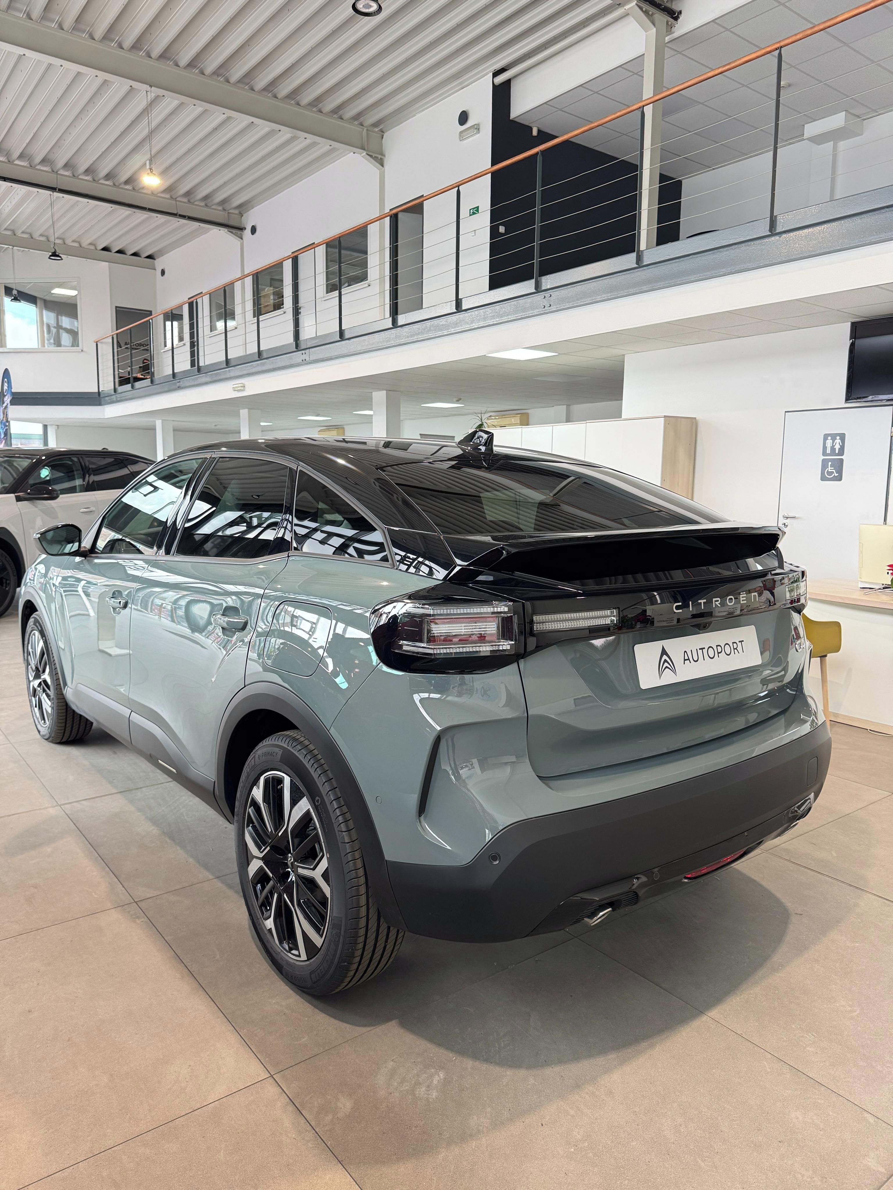 Citroën C4, MAX hybrid 145 ë-DCS6 - fotka 5