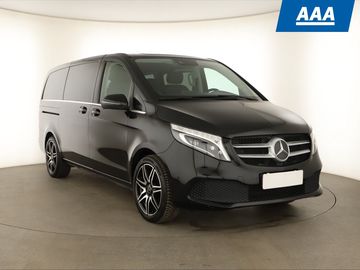 300 d 4MATIC, 8 míst, Lang