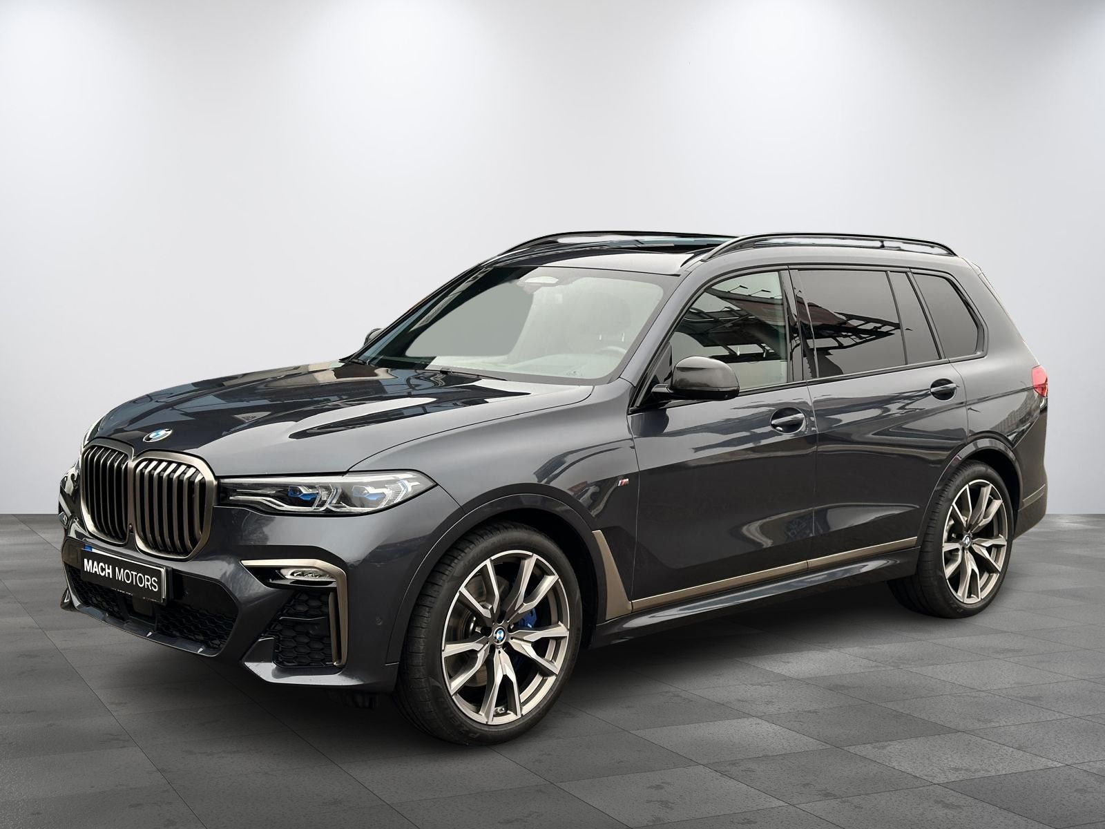 BMW X7, 50i xDrive Individual B&W