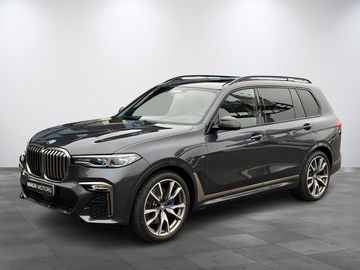 50i xDrive Individual B&W
