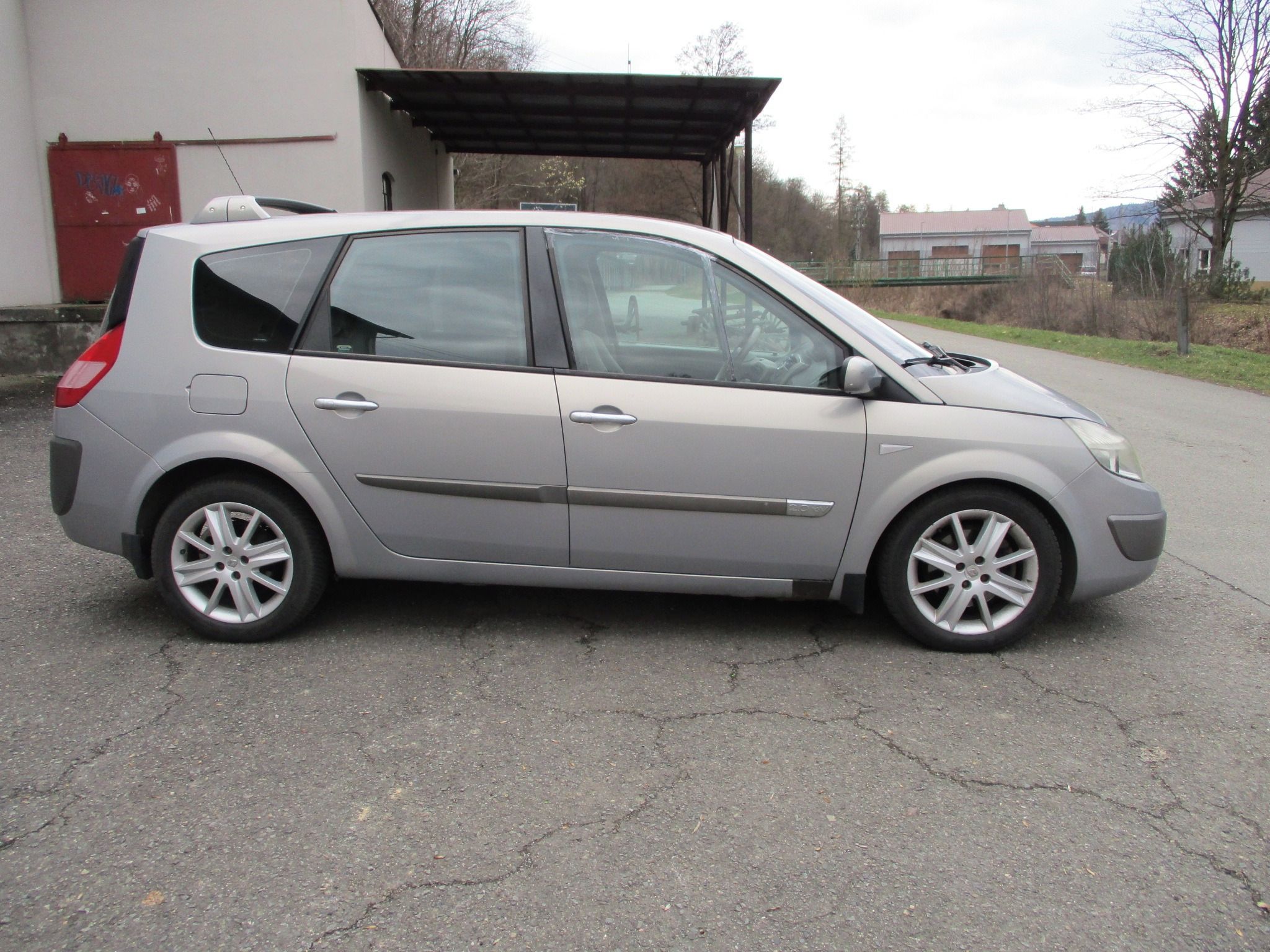 Renault Grand Scénic, 2.0 i - DOBRÁ CENA - fotka 6