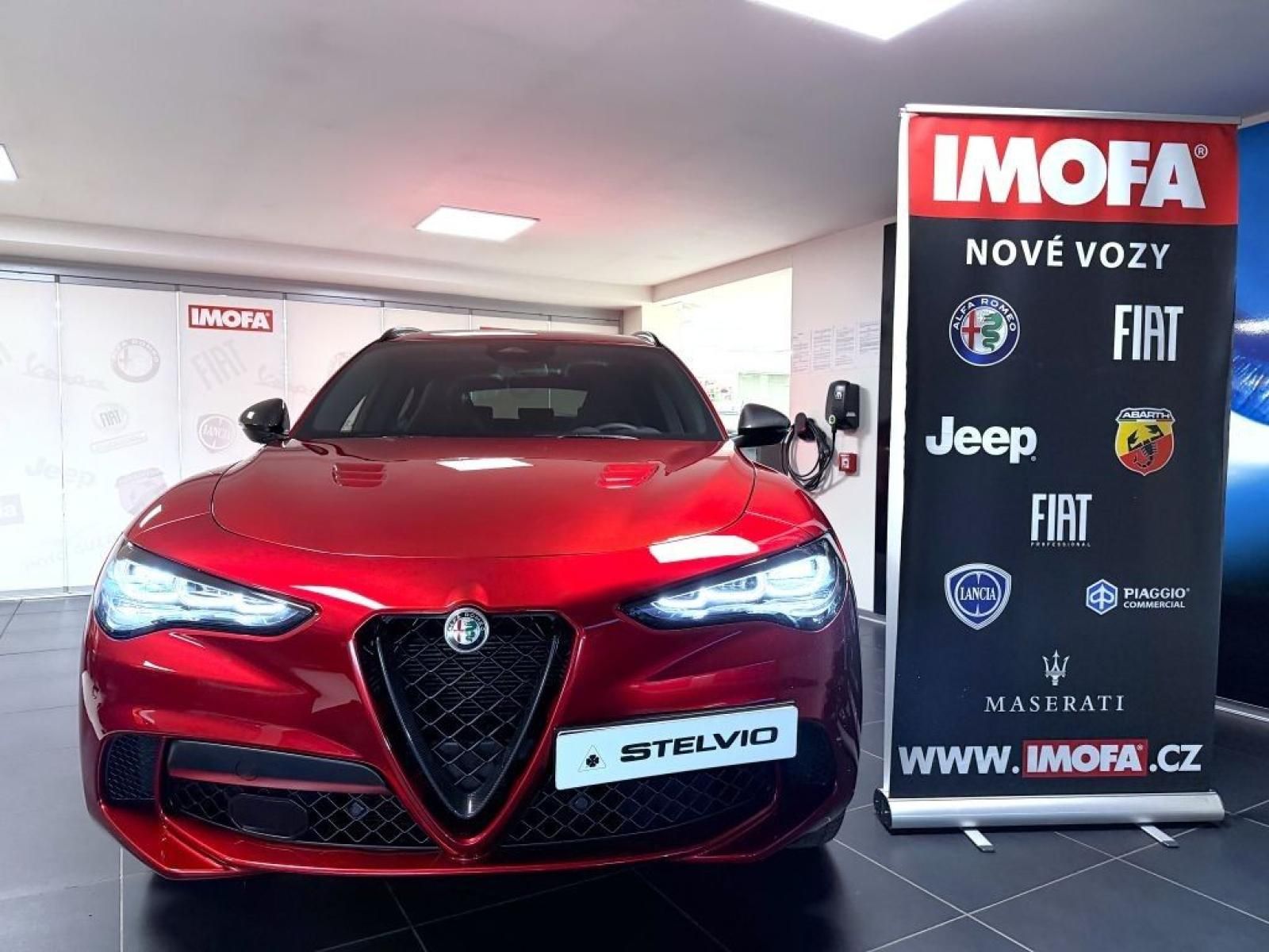 Alfa Romeo Stelvio, 2.9 V6 BiTurbo 520k QV - fotka 2