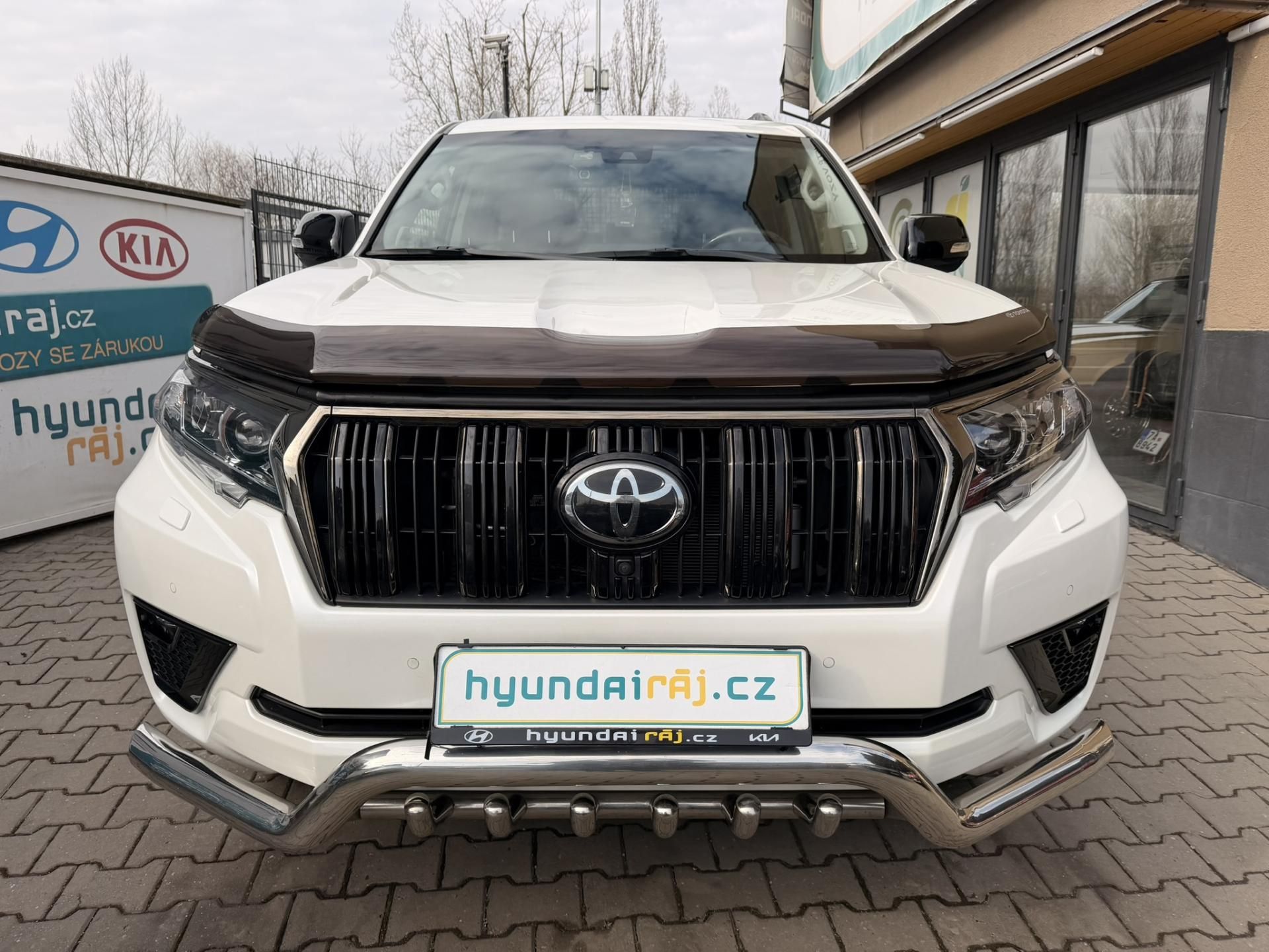 Toyota Land Cruiser, 2.8-MAX.VÝBAVA-TAŽNÉ 3t-DPH