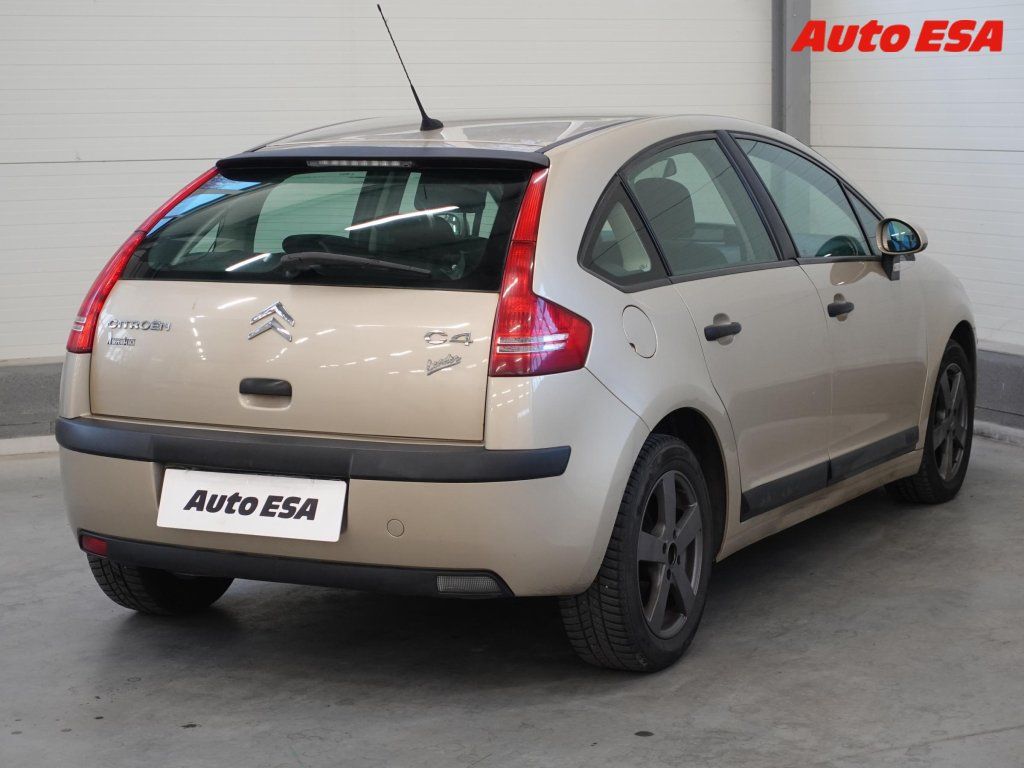Citroën C4, 1.4i,AC,temp - fotka 4