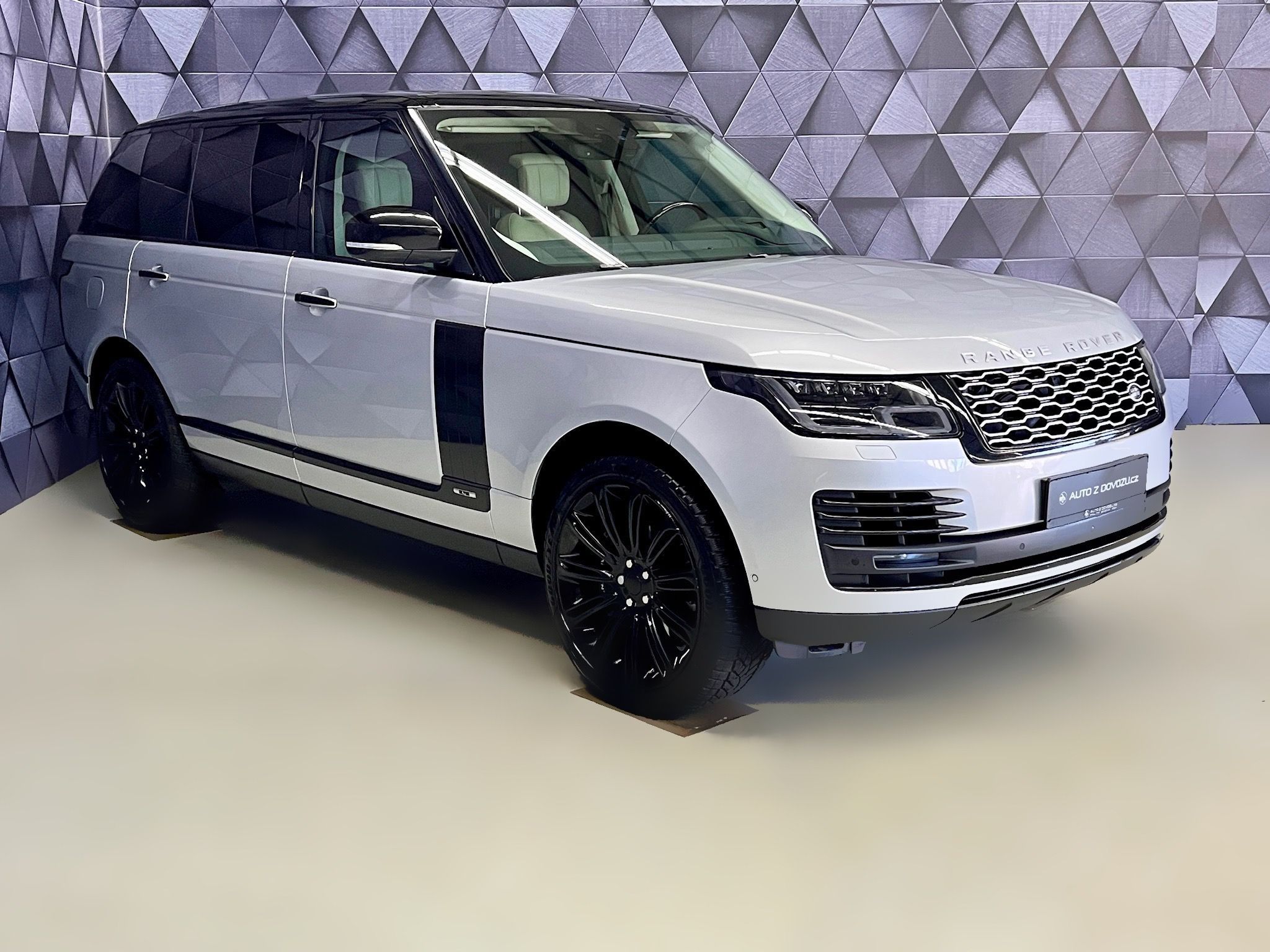 Land Rover Range Rover, 5.0 SC V8 AUTOBIOGRAPHY LONG - fotka 4