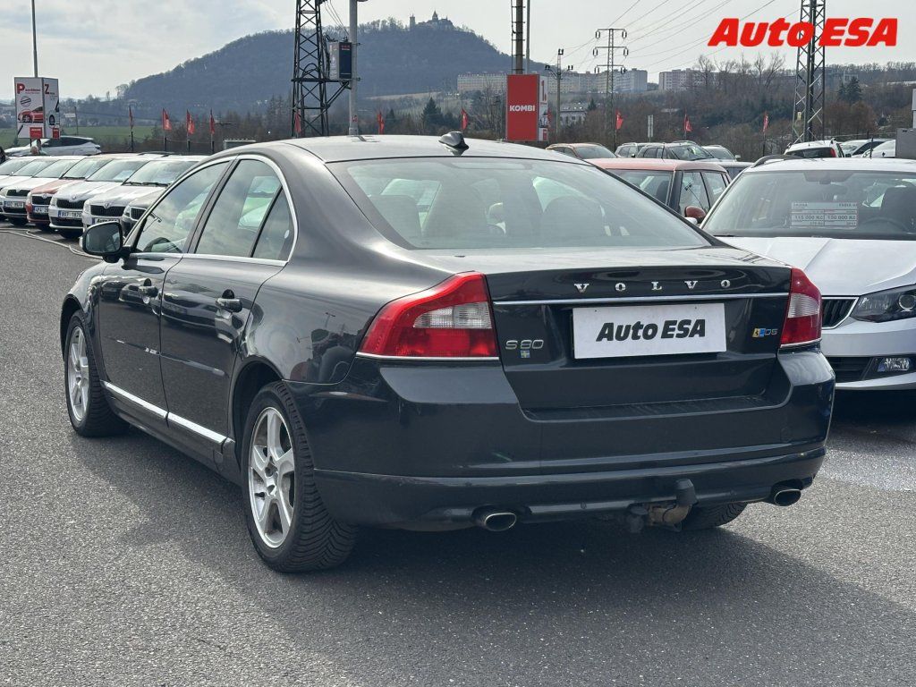 Volvo S80, 2.4,Navi,xenon,kůže - fotka 4