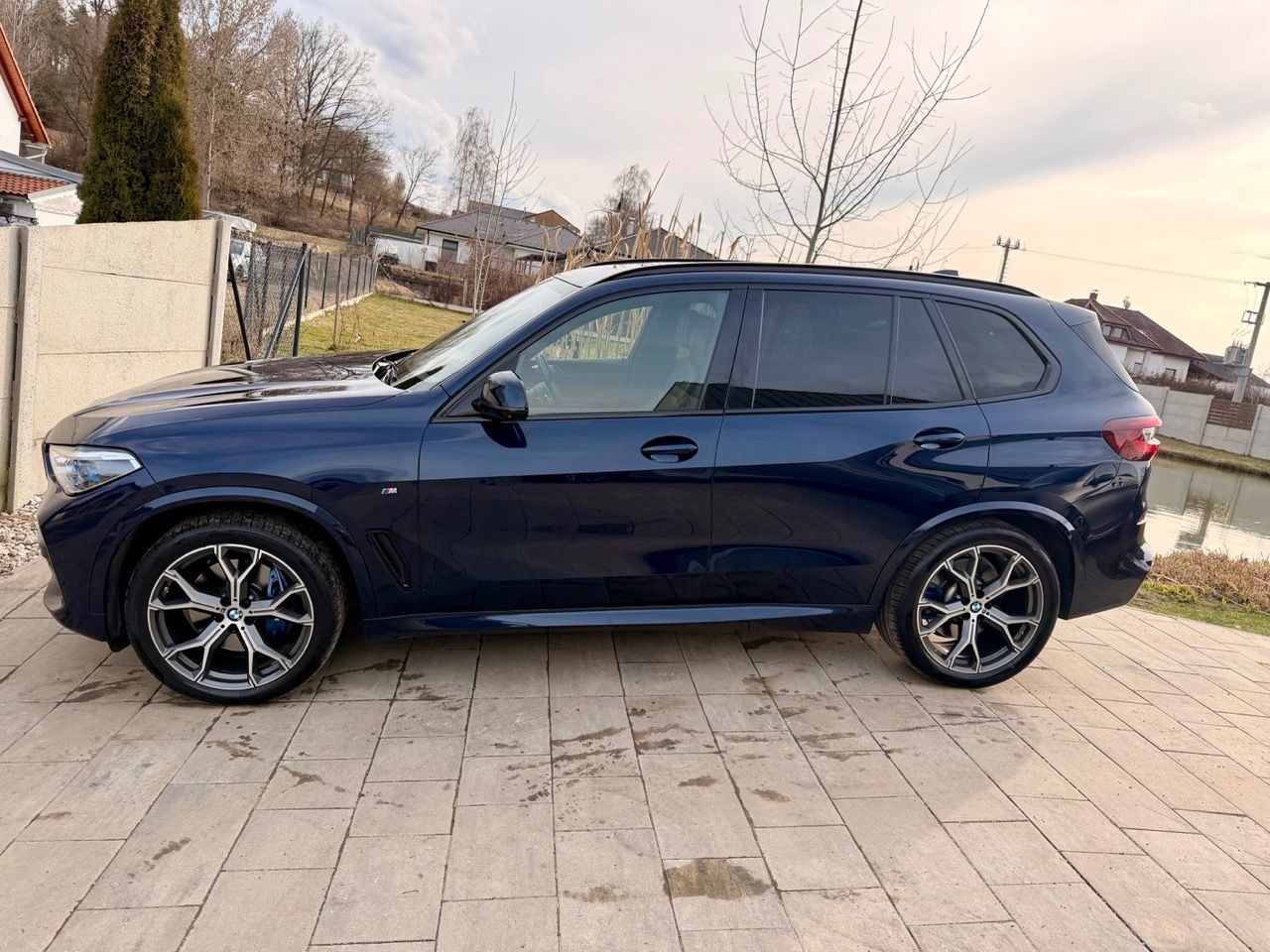 BMW X5, 30d XDrive Mpaket 210kW - fotka 2
