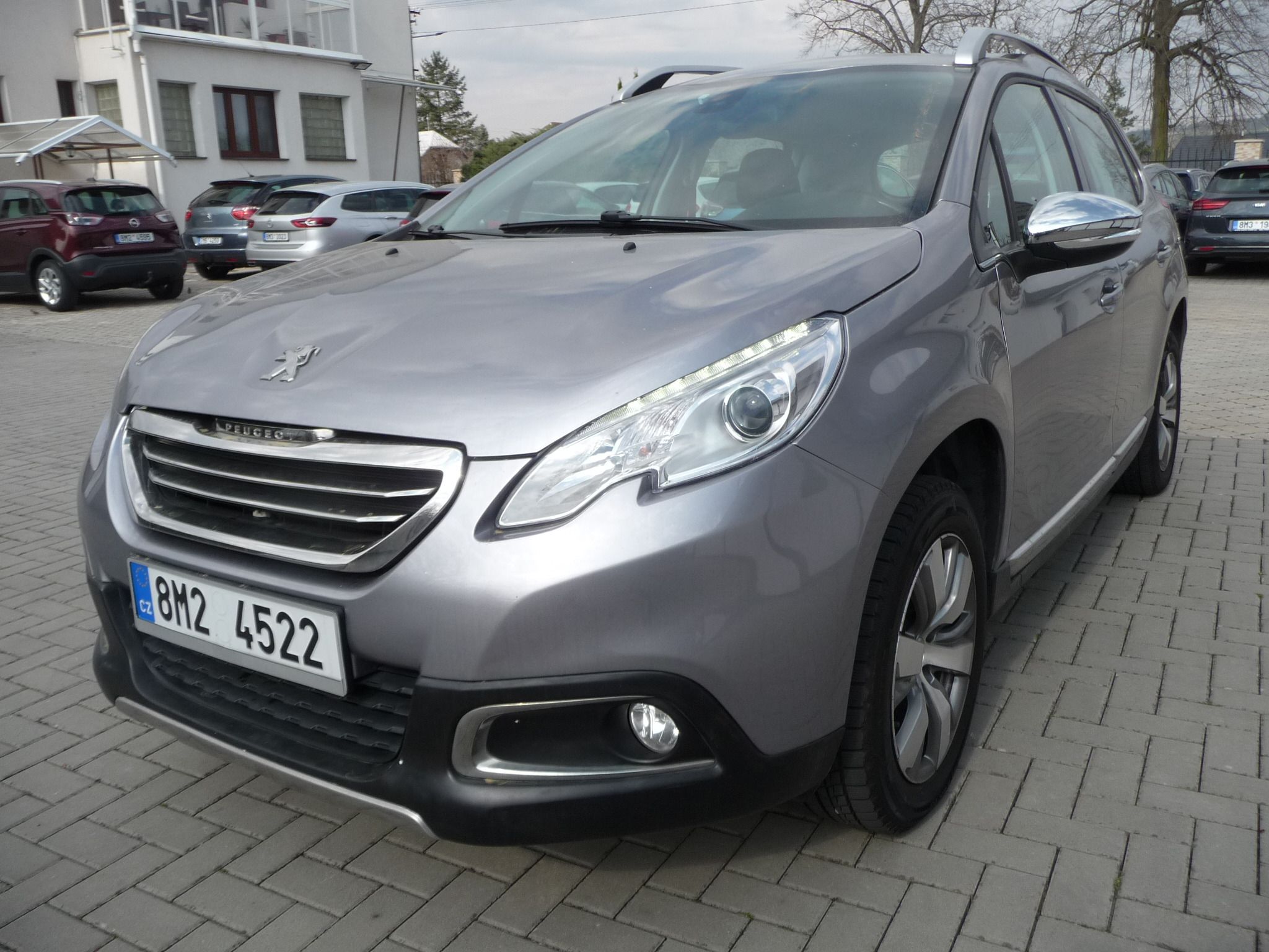 Peugeot 2008, 1,2 PureTech Allure sport