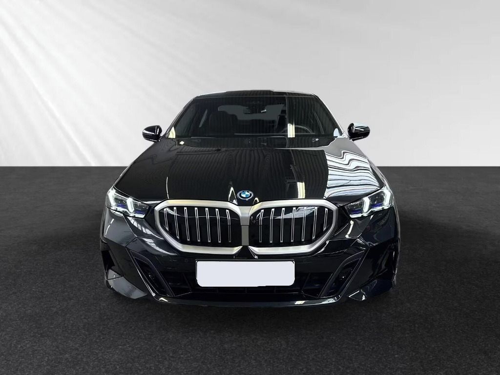 BMW Řada 5, 550 e xDrive M Sport*Kůže*Navi - fotka 3