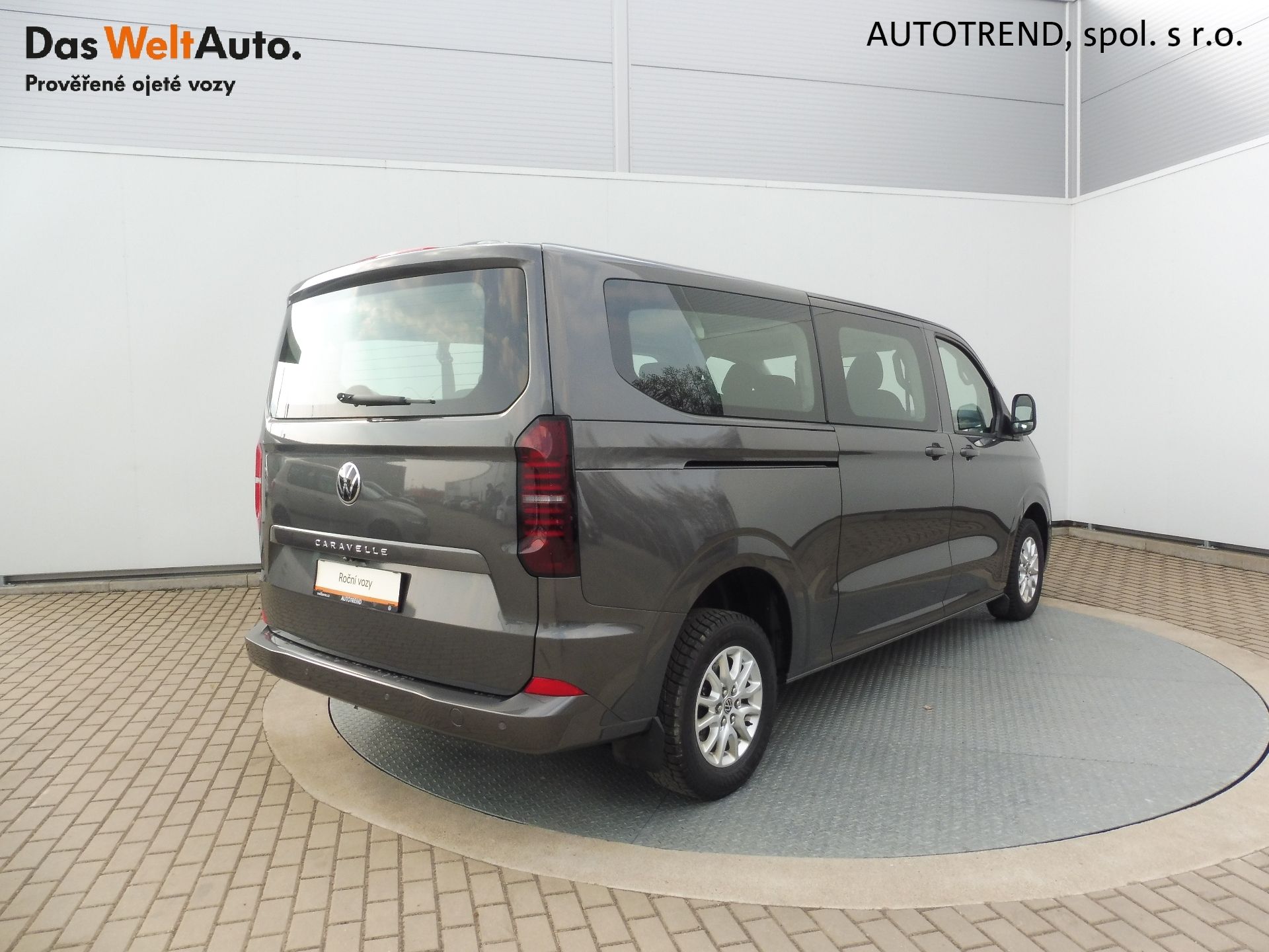 Volkswagen Caravelle, Life DR 2,0 TDI 110kW 8AT - fotka 2