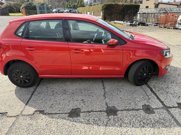 Polo servisováno,vynikající