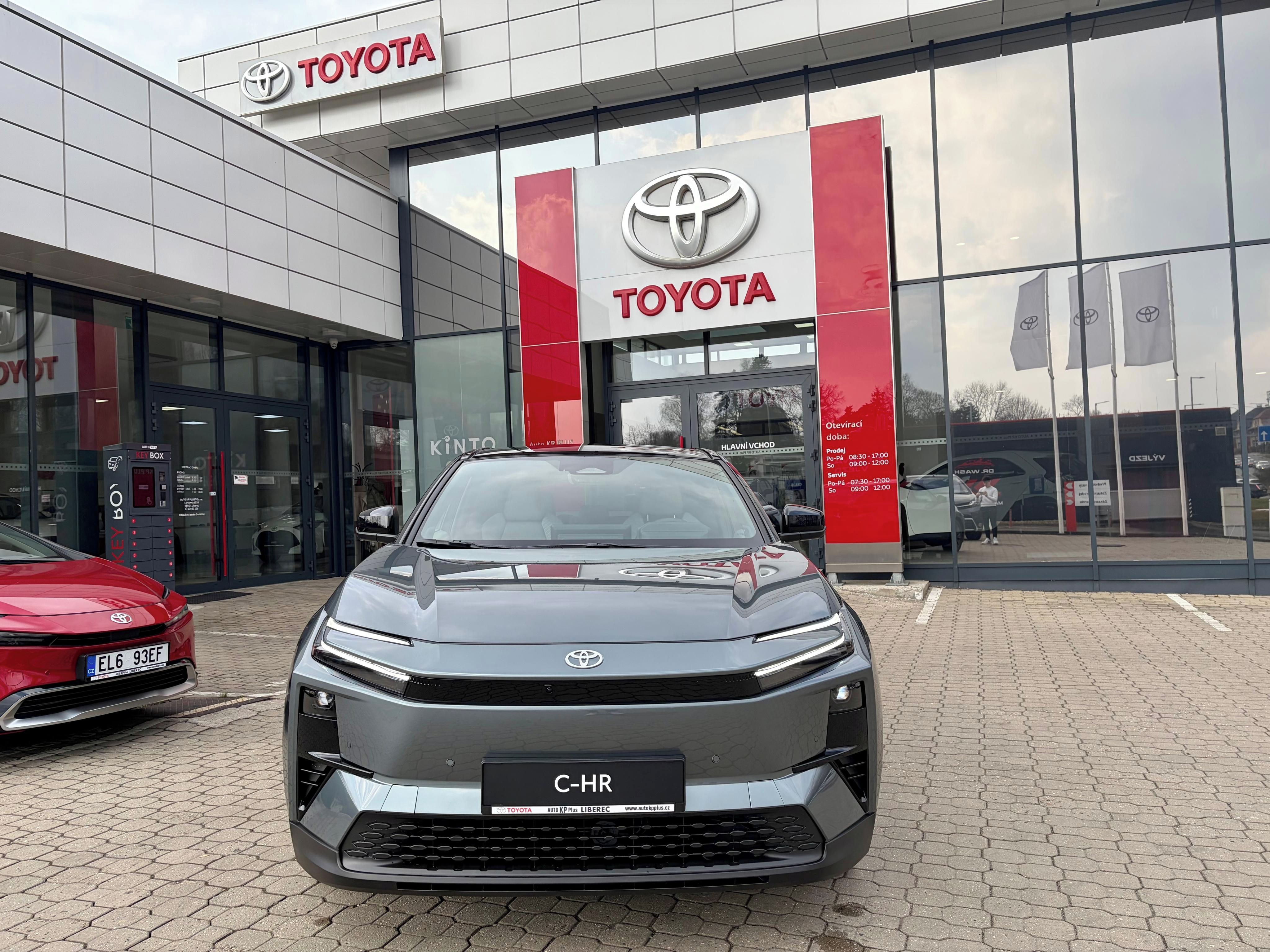 Toyota C-HR, + 4x4 343k Executive VIP - fotka 2