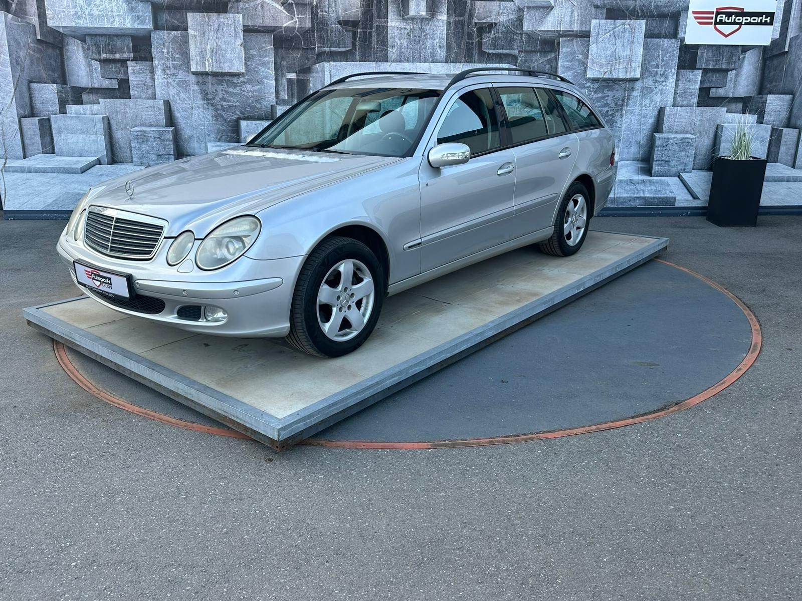 Mercedes-Benz Třídy E, E320CDi,150KW, VYHŘ.SED.,TEMP. - fotka 3