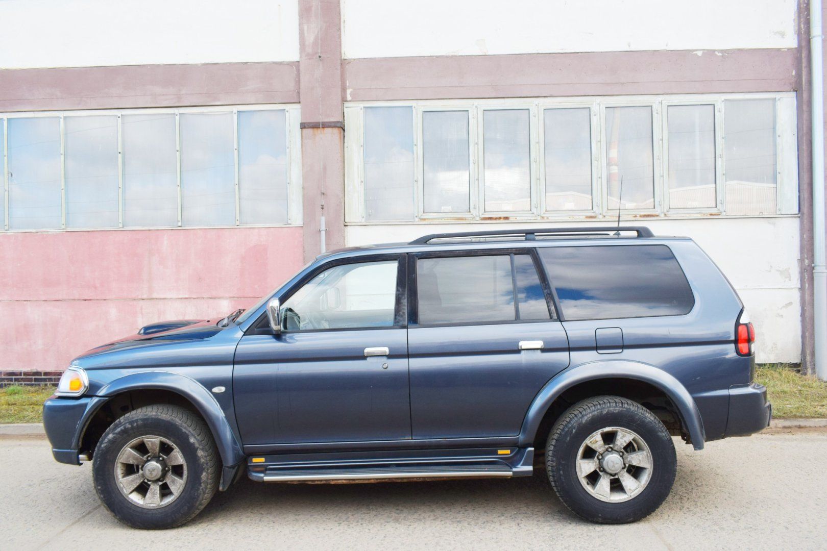 Mitsubishi Pajero Sport, 2.5TD/TAŽNÉ/FACELIFT/AUT-KLIMA - fotka 3