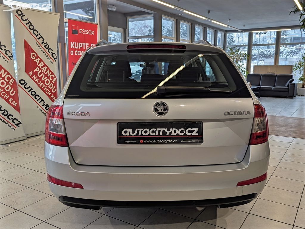 Škoda Octavia, KOMBI 1.6 TDi 81kW DSG STYLE - fotka 6