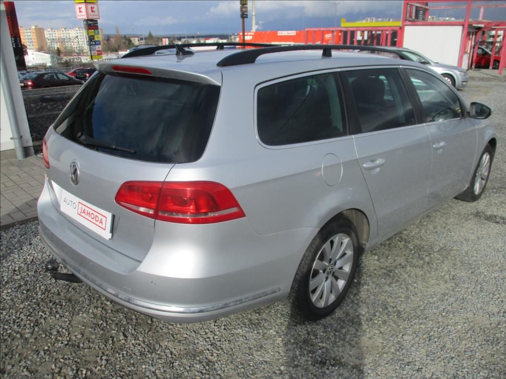 Volkswagen Passat, 1,4 TSI, DSG, aut.klima, Navi, - fotka 5