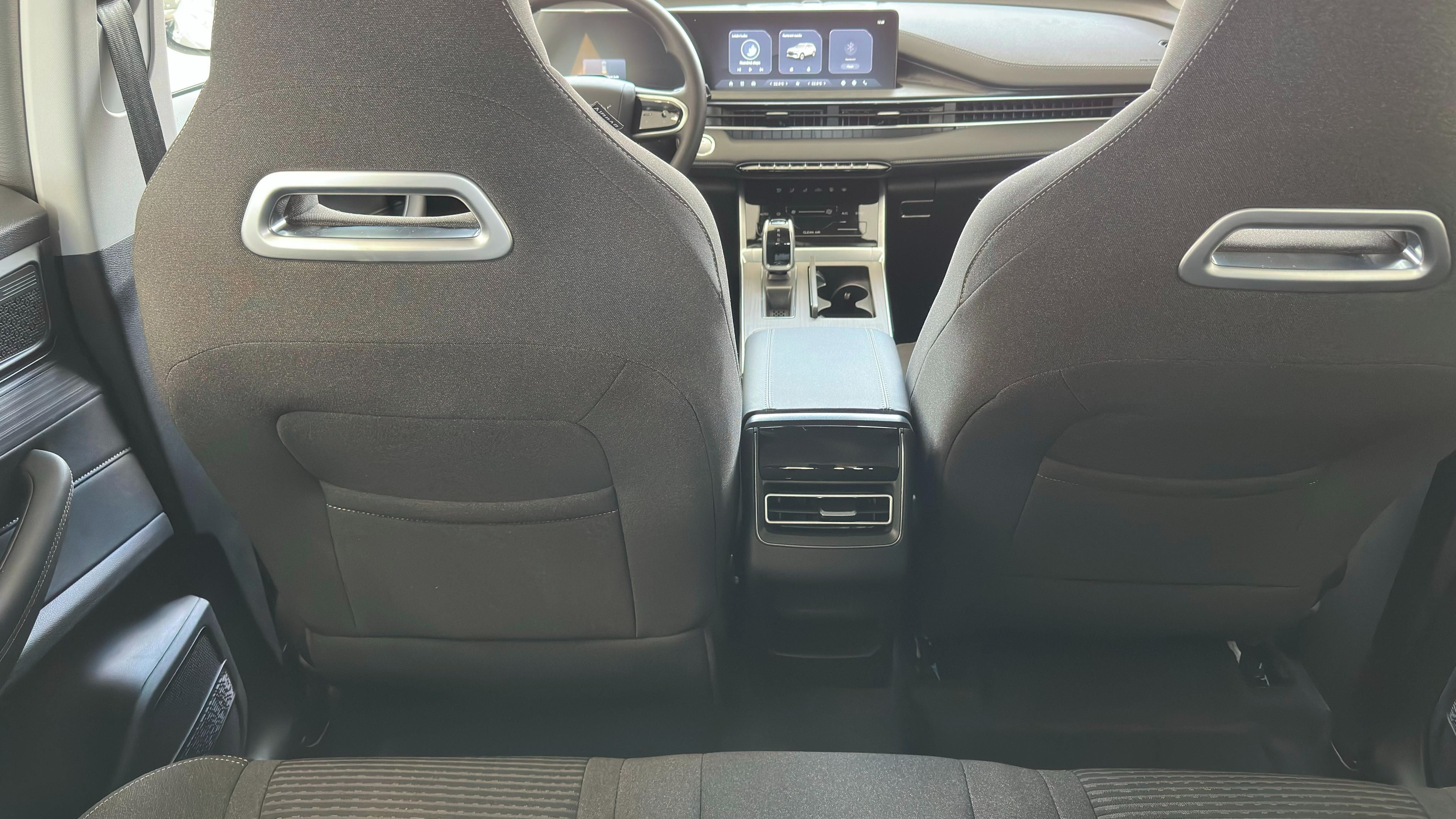 Chery Tiggo 4 HEV, 3 x servis + letní balíček ! - fotka 6