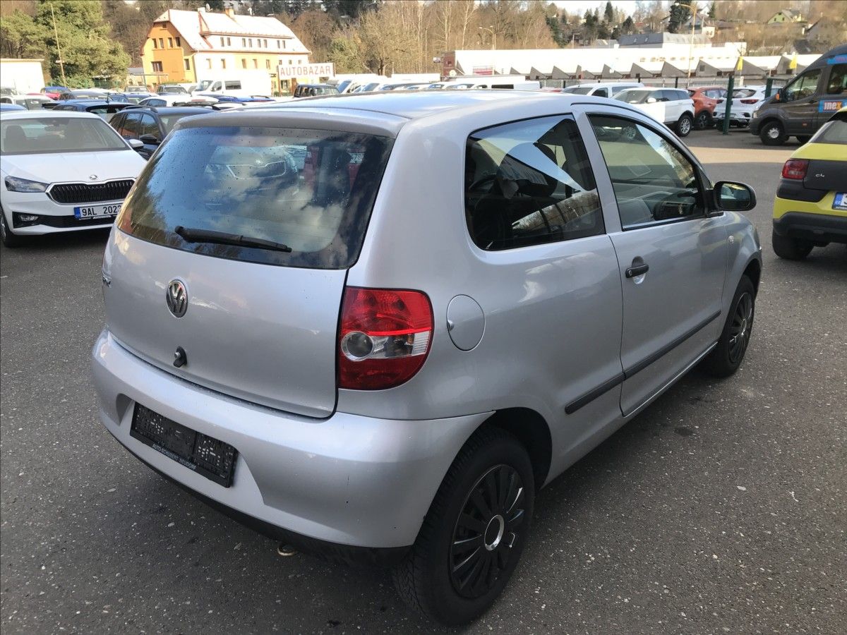 Volkswagen Fox, 1,2 HTP 40kW 3dv. - fotka 5