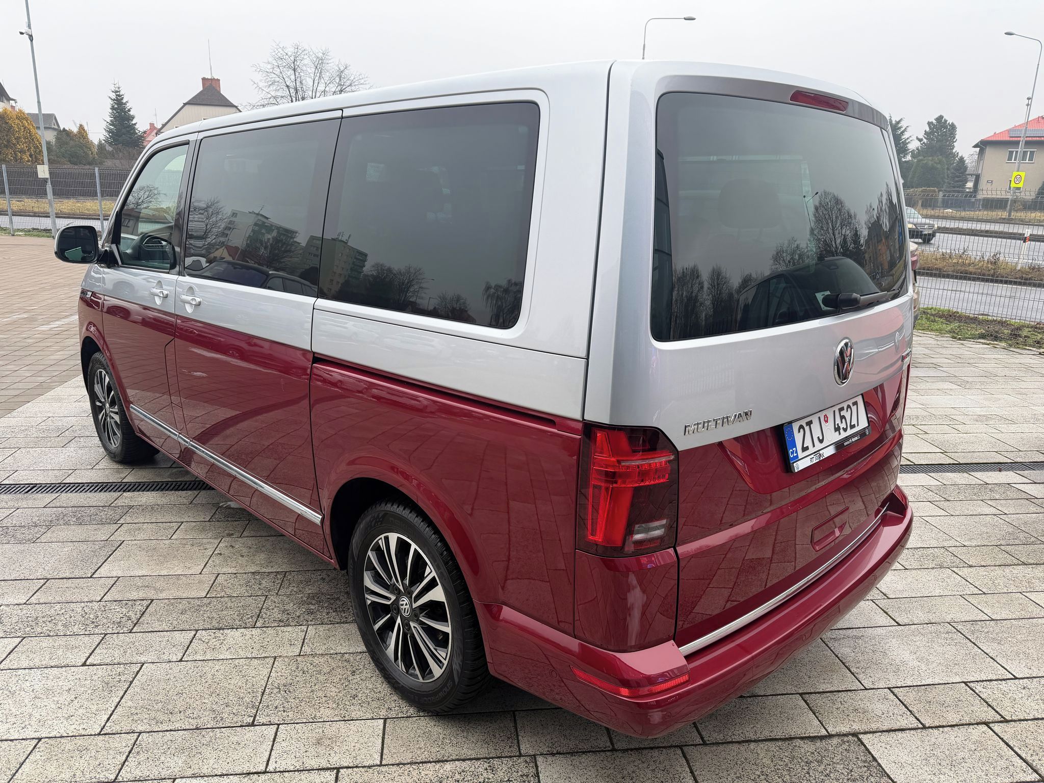 Volkswagen Multivan, Highline  150kW DSG 4M - fotka 3