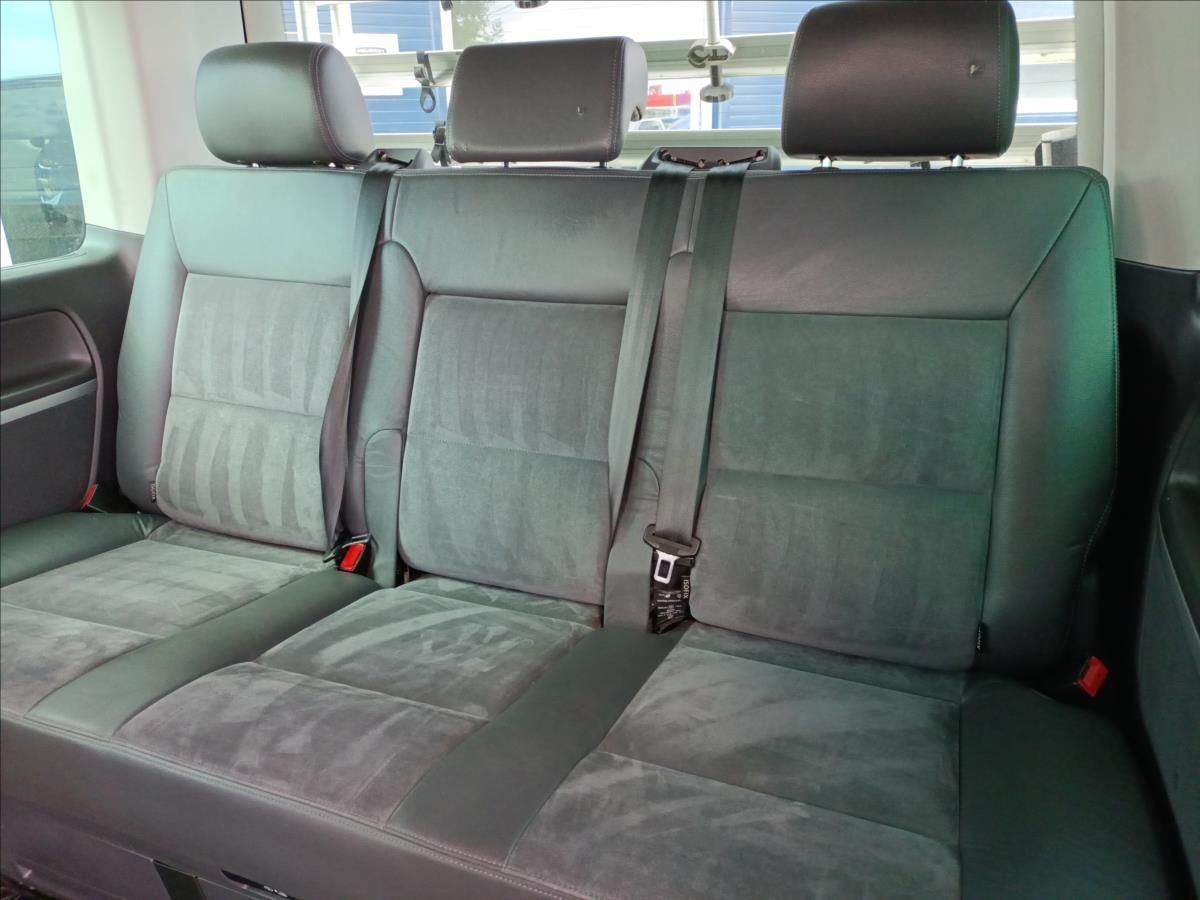 Volkswagen Multivan, Multivan HIGLINE TDi 4Motion - fotka 5
