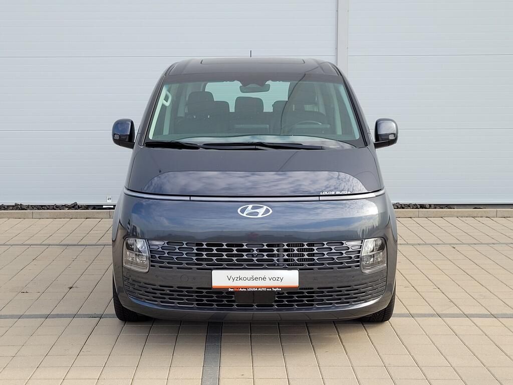 Hyundai Staria, Style Premium 2.2 CRDi 130 kW - fotka 2