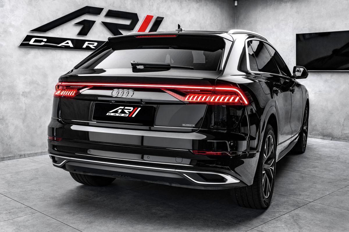 Audi Q8 - fotka 6