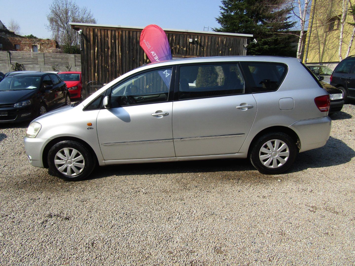 Toyota Avensis Verso, 2.0 D-4D 85kW BEZ KOROZE A DPF - fotka 3