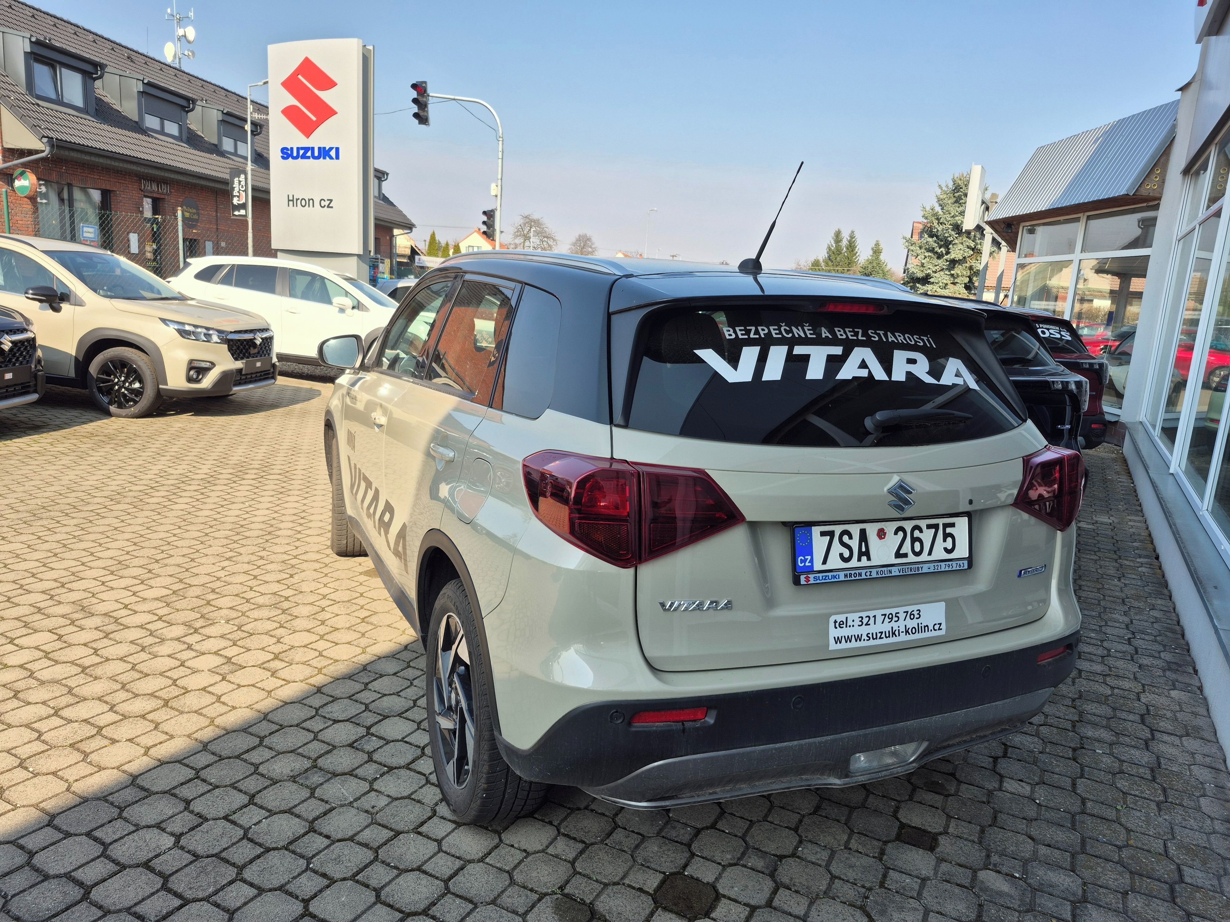 Suzuki Vitara, Elegance Panorama 4x4 AllGrip - fotka 3